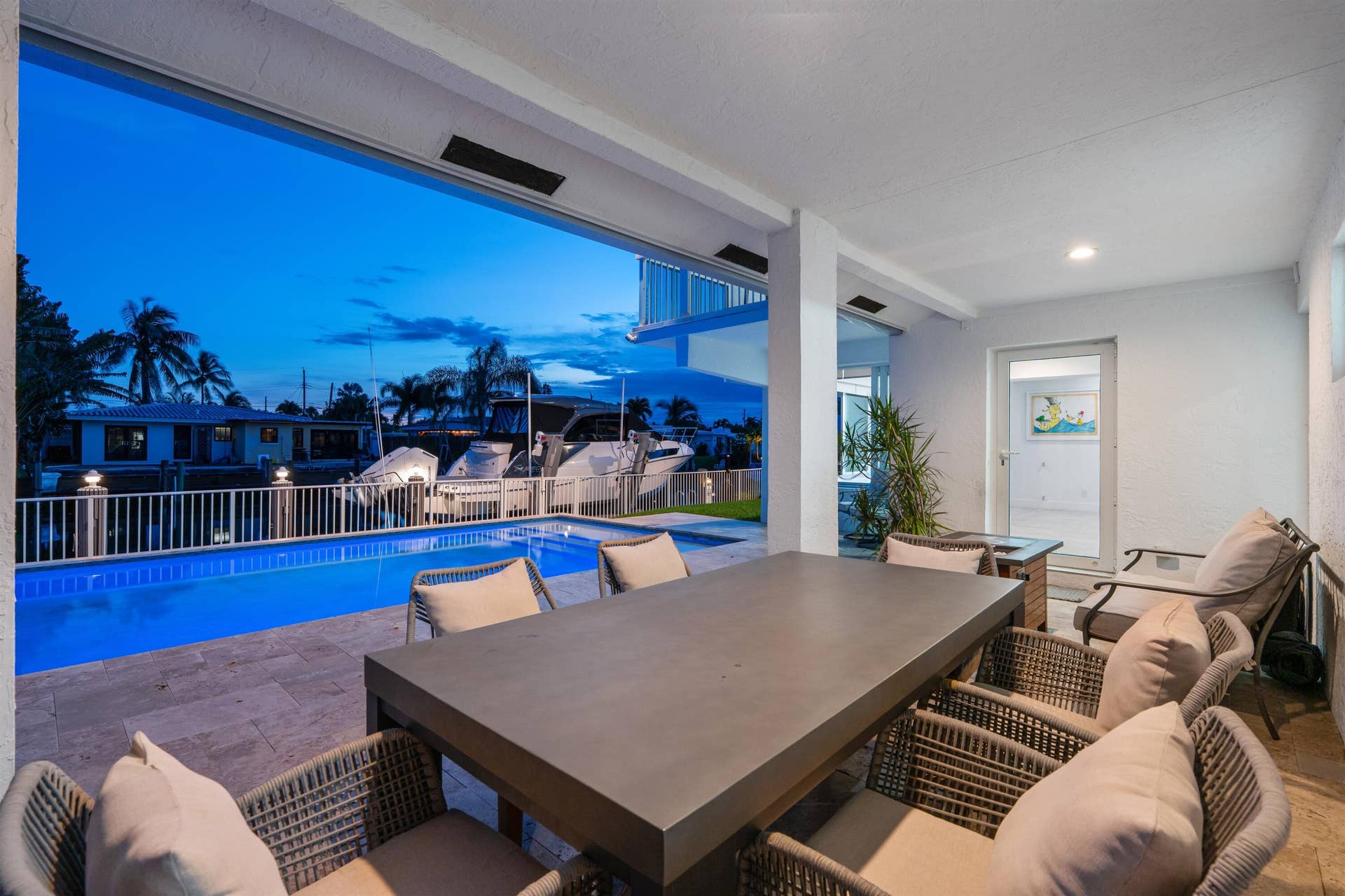 120 SE 12th Court, Pompano Beach, FL 33060 PATIO_DINING_ANGLE_SUNSET