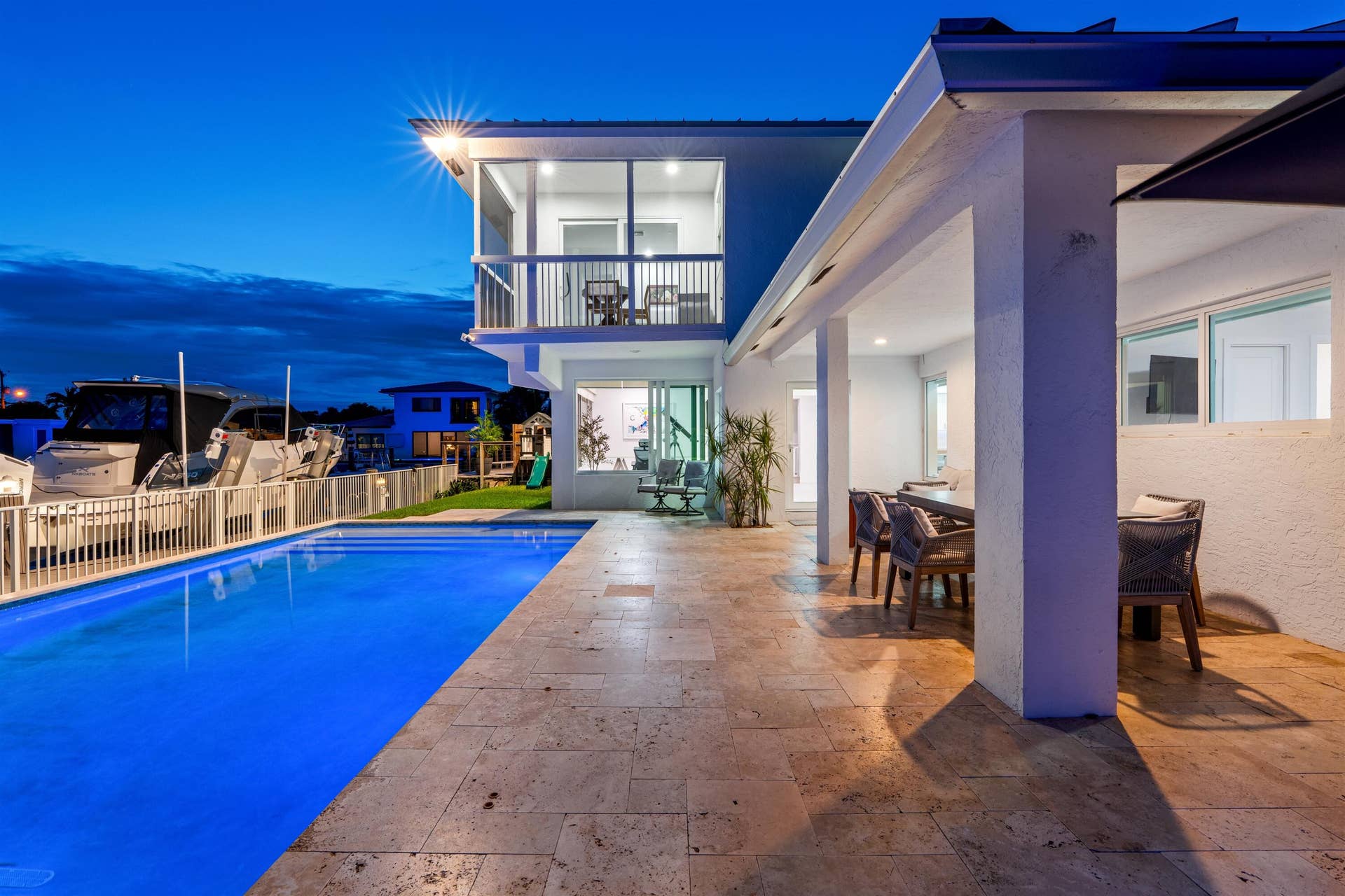 120 SE 12th Court, Pompano Beach, FL 33060 POOL_STRAIGHT_RIGHT_SUNSET