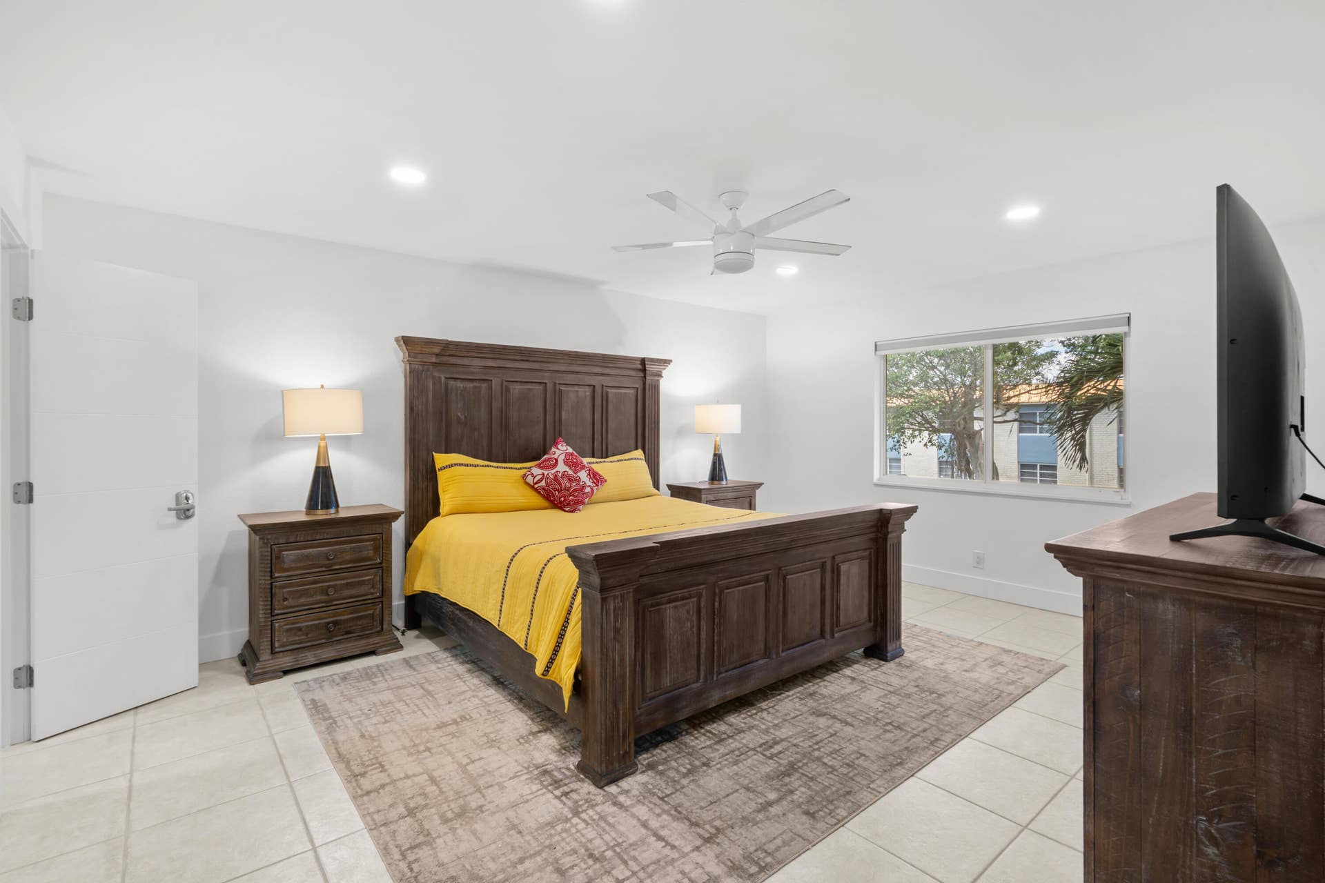 119 NE 19th Court, #G216, Wilton Manors, FL 33305 DSC05508