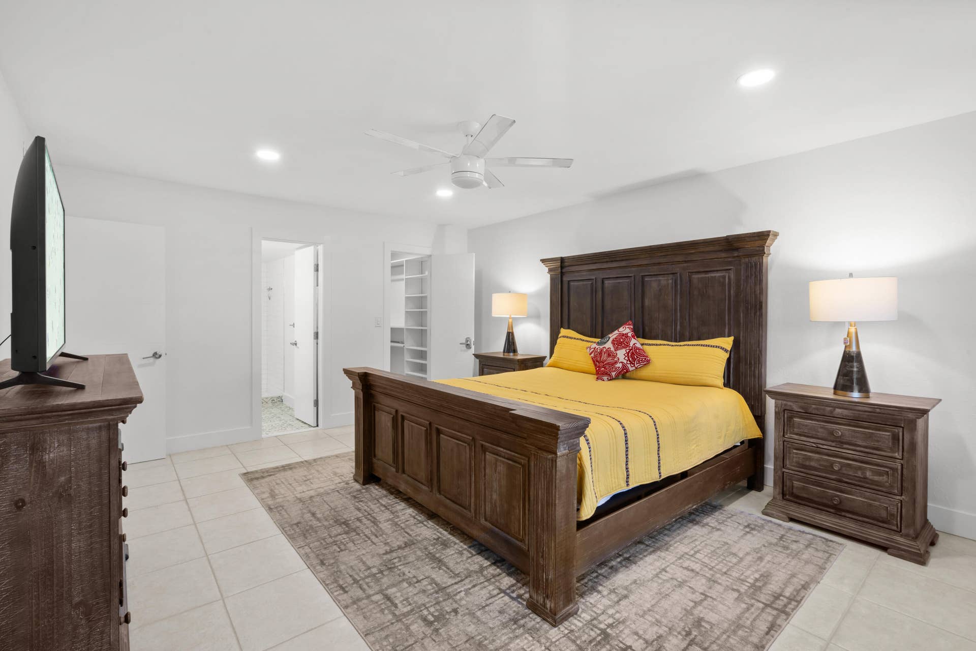 119 NE 19th Court, #G216, Wilton Manors, FL 33305 DSC05513