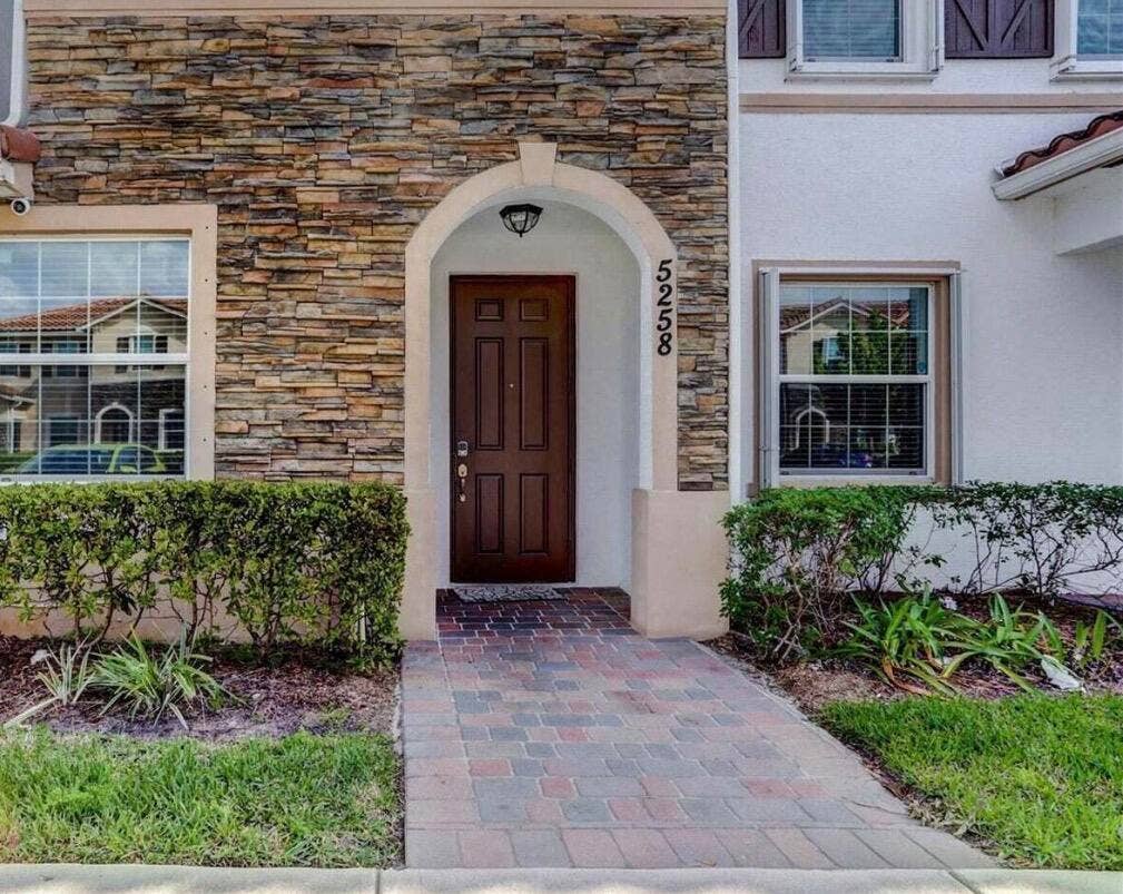 5258 Ashley River Road, West Palm Beach, West Palm Beach, FL 33417 IMG_1389