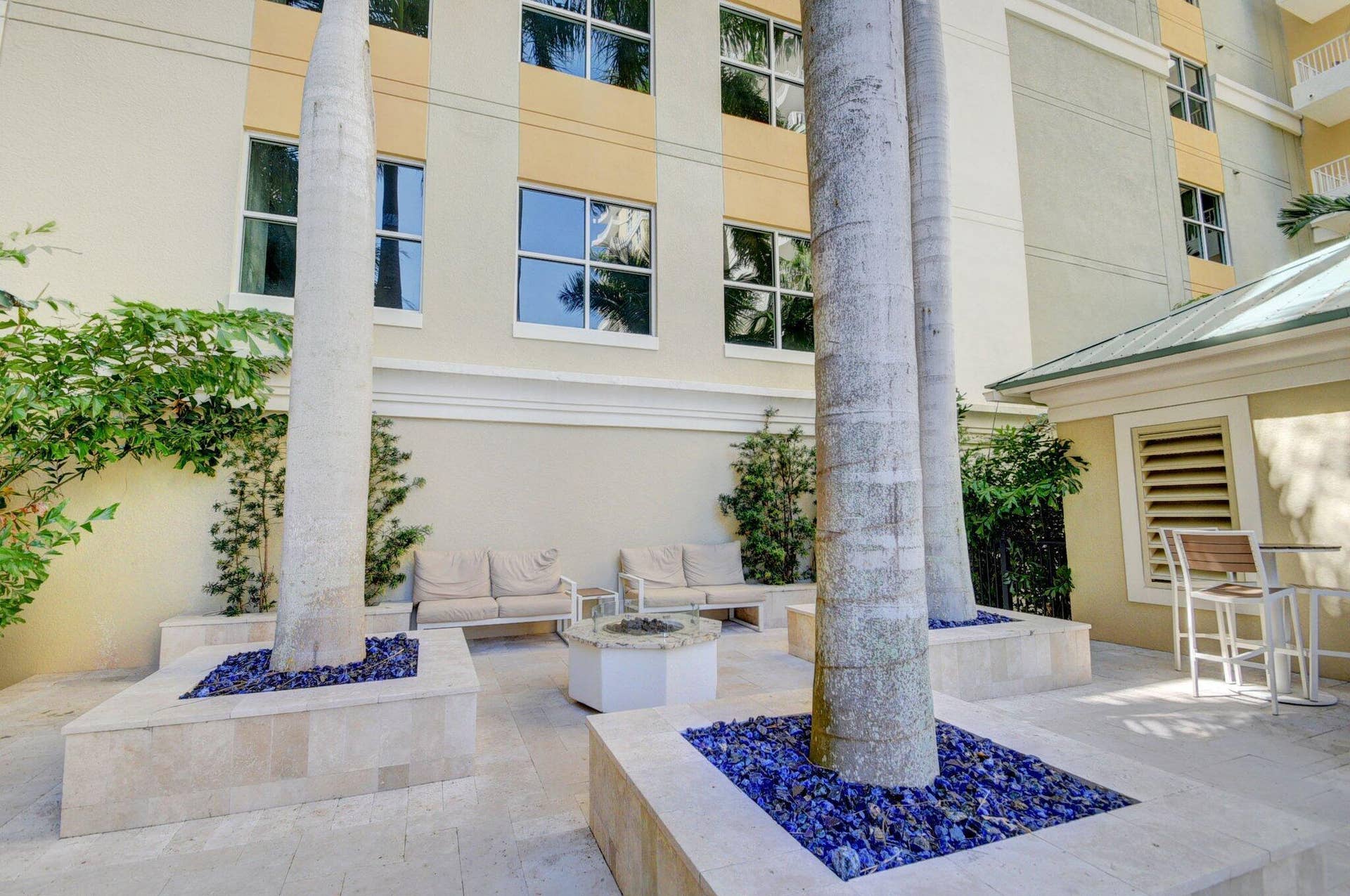 100 NE 6th Street, Boynton Beach, FL 33435 83-web-or-mls-700 East Boynton (7)