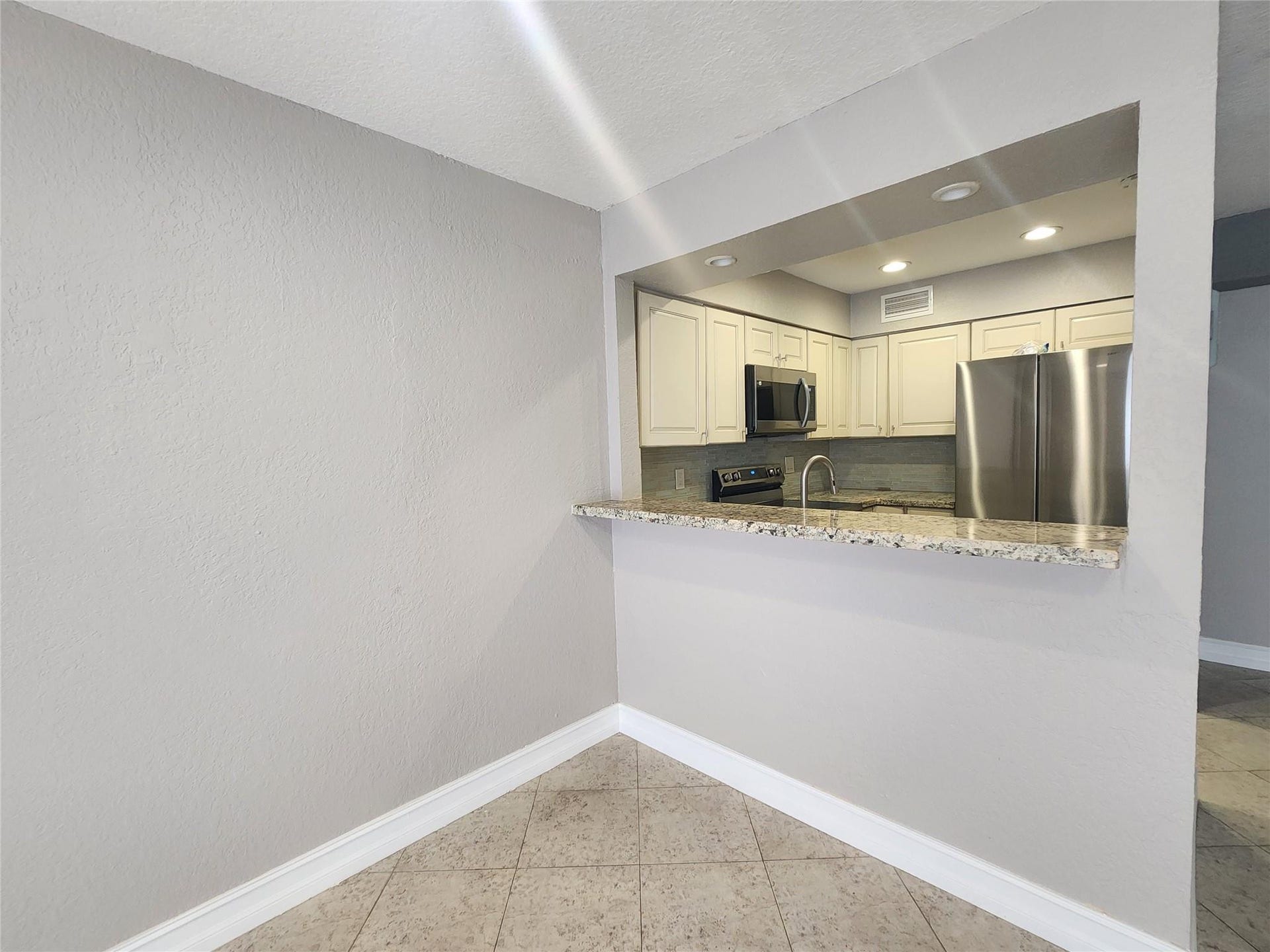 501 SE 8th Street, Deerfield Beach, FL 33441 Photo 6