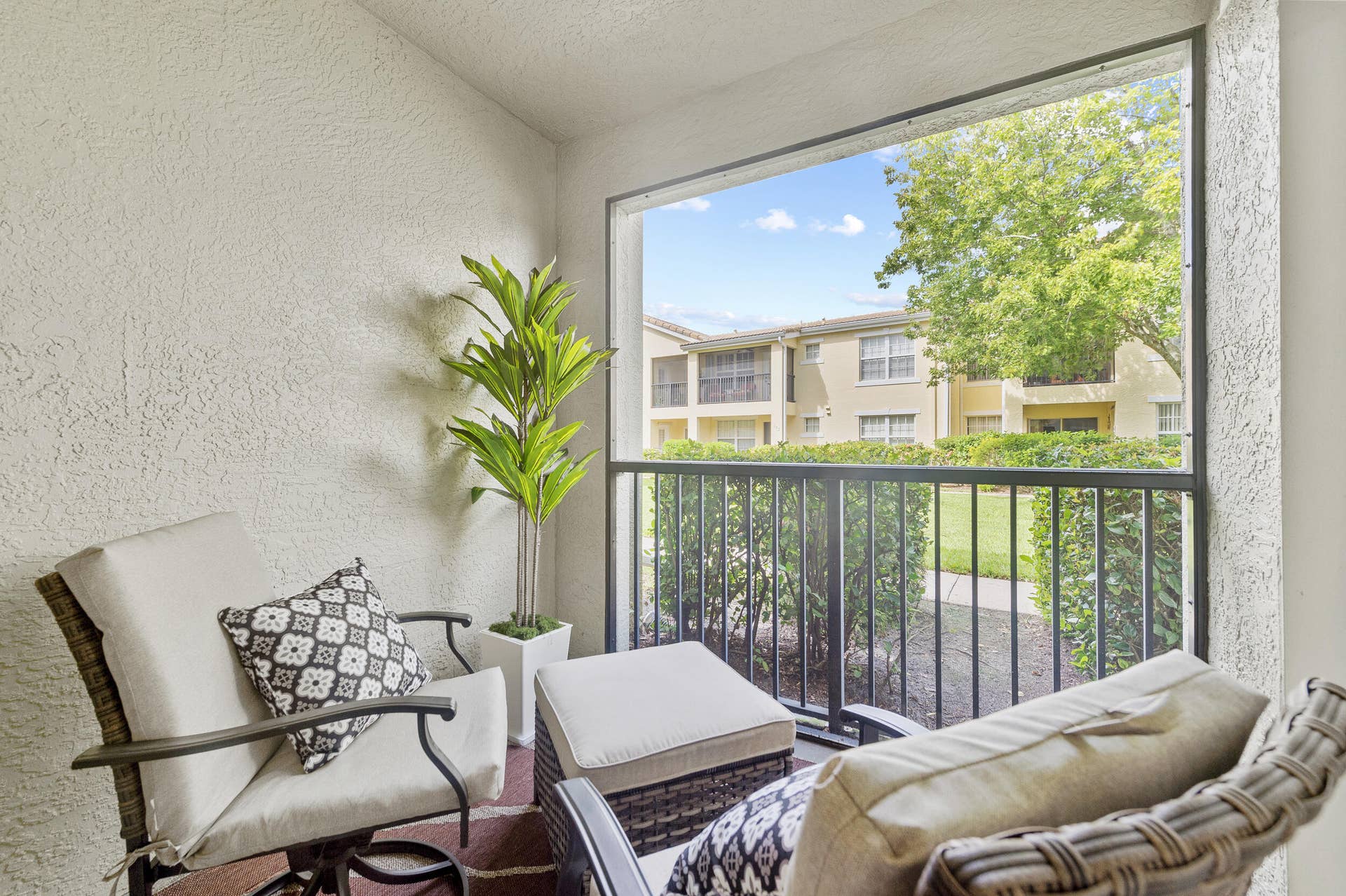 140 SW Peacock Boulevard, #21-103, Port St Lucie, FL 34986 dsc_4619