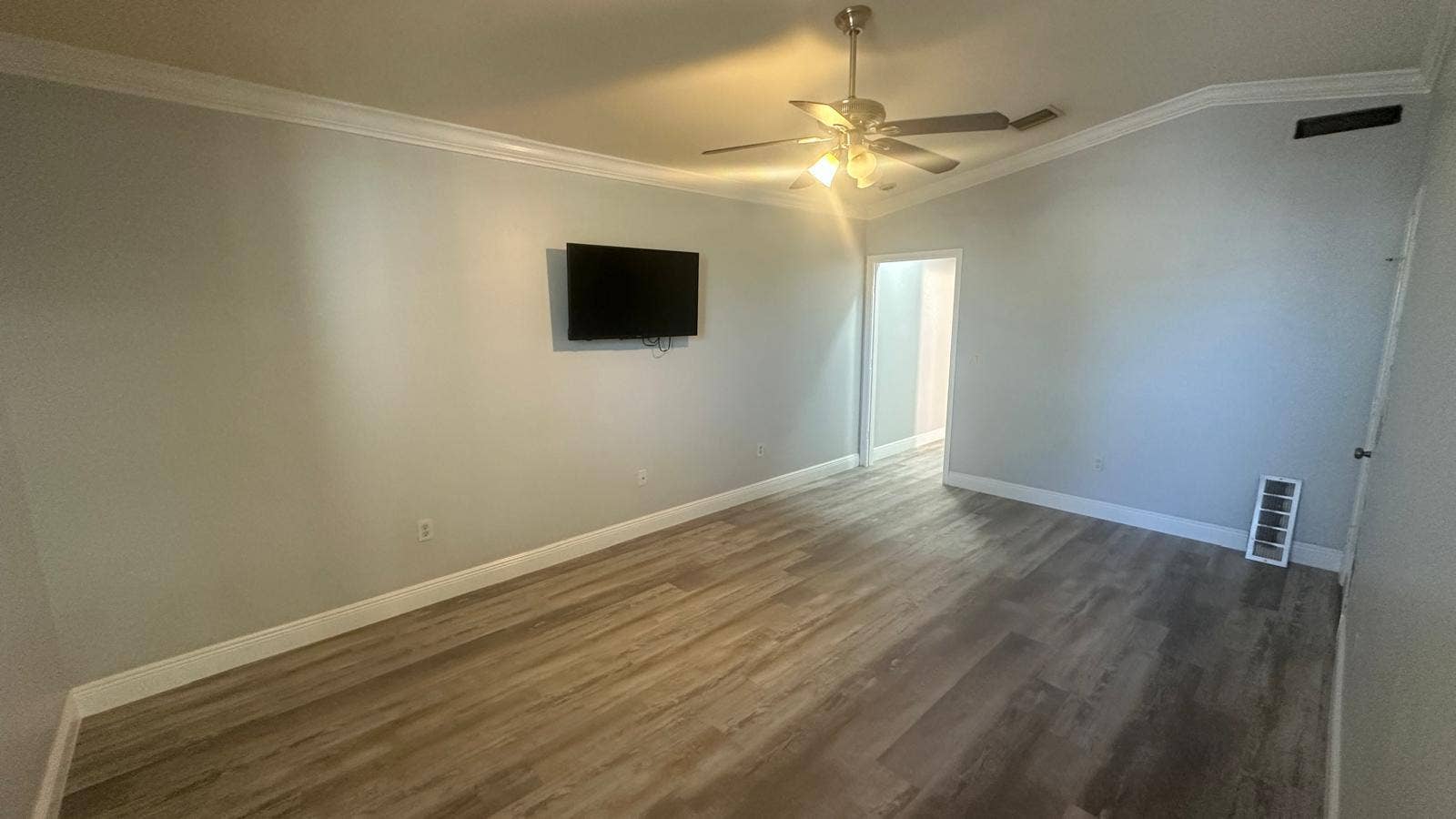 4700 Clemens Street, Lake Worth, FL 33463 PHOTO-2026-10-13-12-51-18 (5)