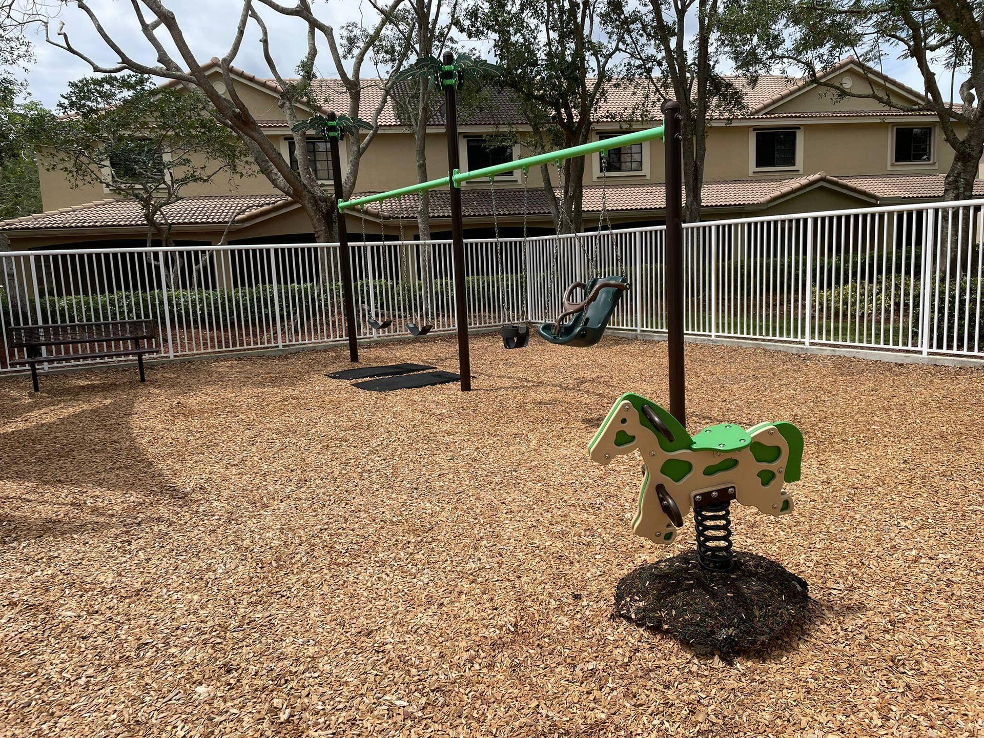 4158 FOREST Drive, Weston, FL 33332 WhatsApp Image 2023-04-19 at 15.04.39