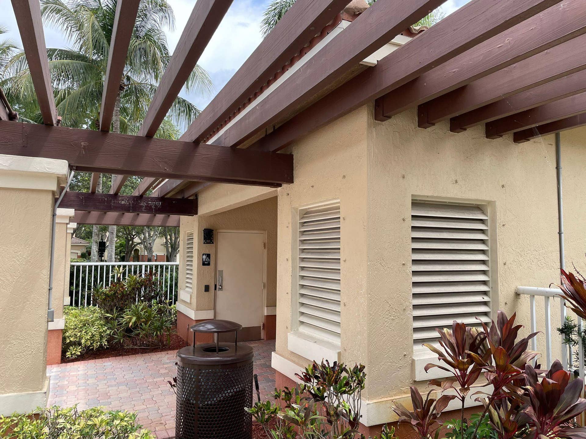 4158 FOREST Drive, Weston, FL 33332 WhatsApp Image 2023-04-19 at 15.04.40