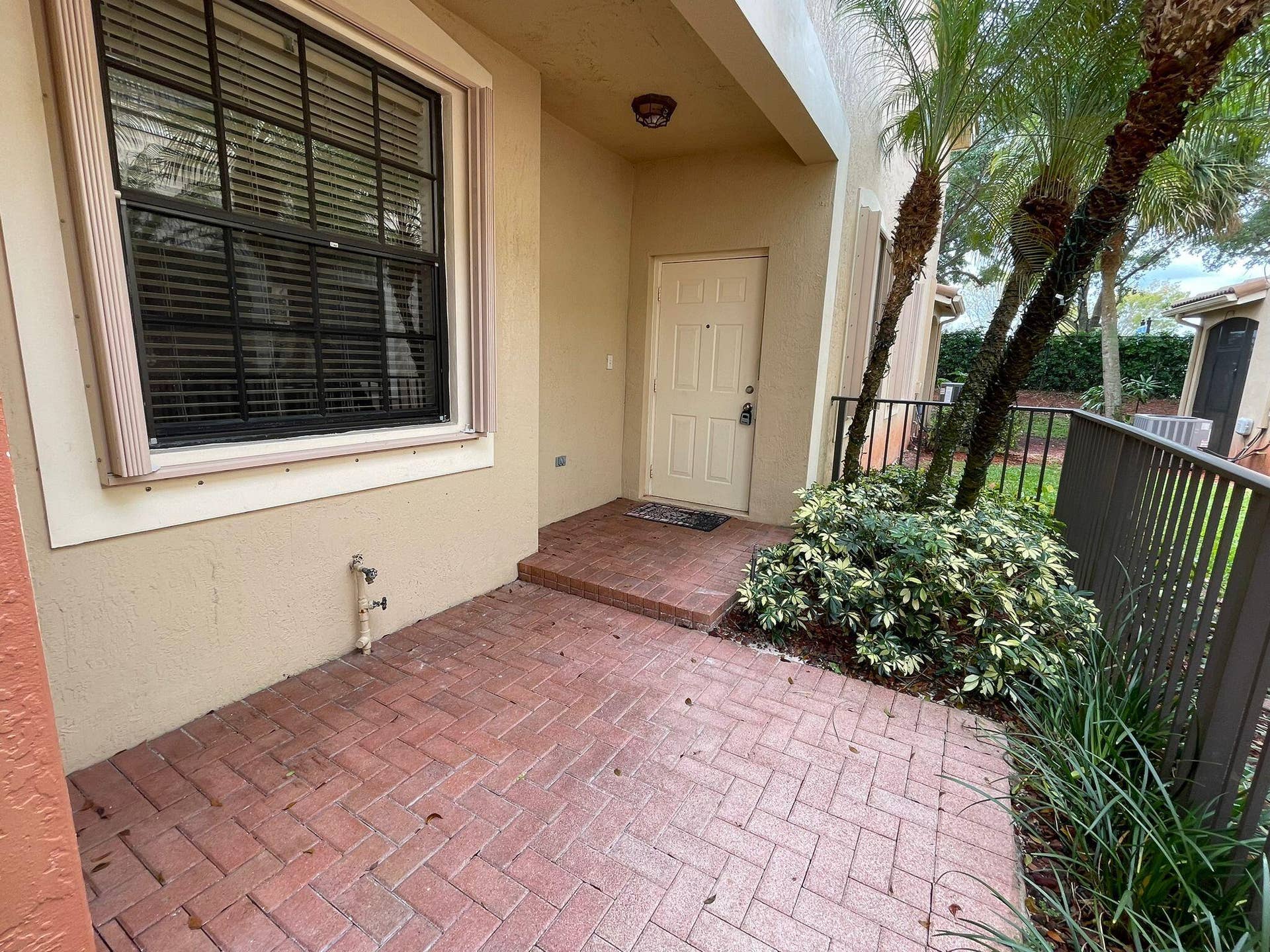 4158 FOREST Drive, Weston, FL 33332 4851 3