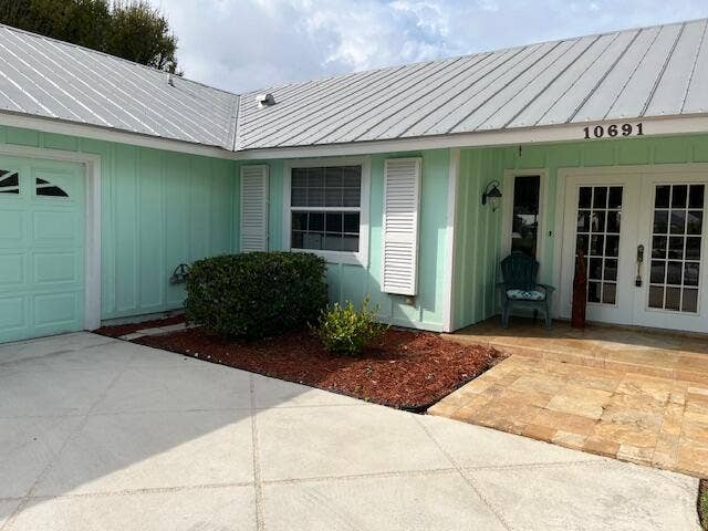 10691 SE JUPITER NARROWS Drive, Hobe Sound, FL 33455 Front 3