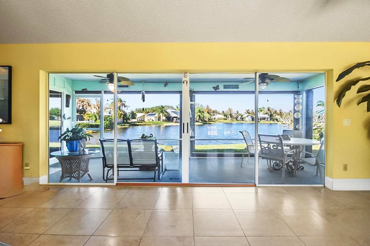 10691 SE JUPITER NARROWS Drive, Hobe Sound, FL 33455 Leth Lanai LR