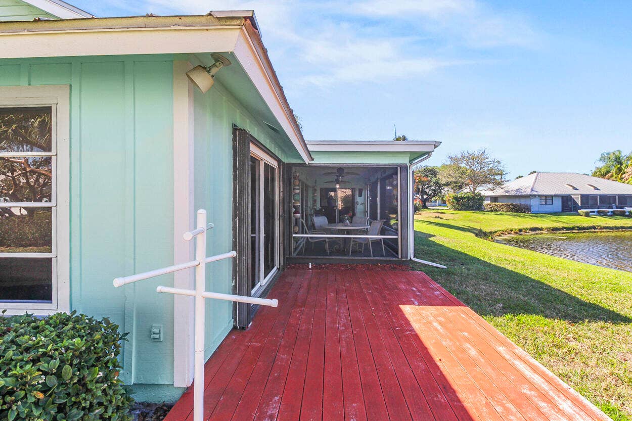 10691 SE JUPITER NARROWS Drive, Hobe Sound, FL 33455 Leth Exterior back side 4