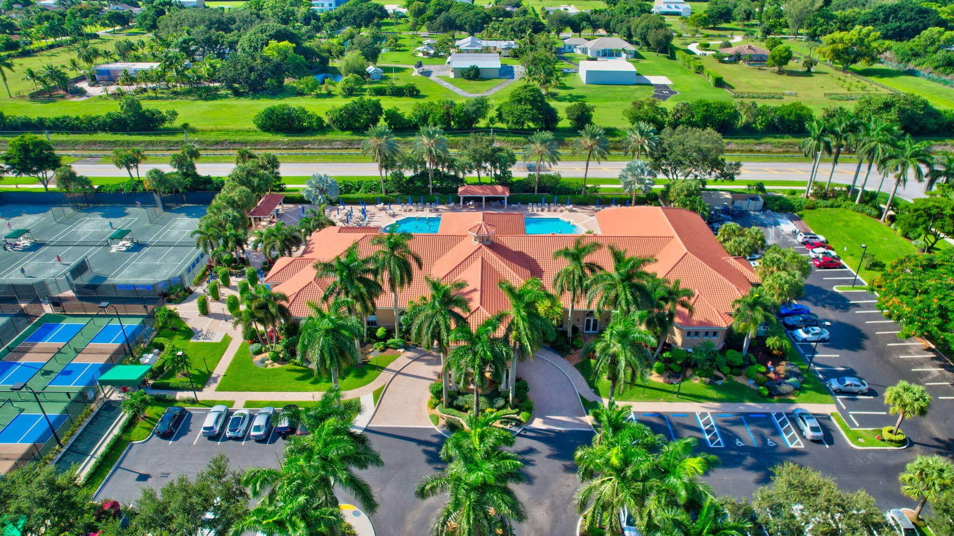 7299 Vía Genova, Delray Beach, FL 33446 46-web-or-mls-DJI_10001 (19)_20)_21)_22)