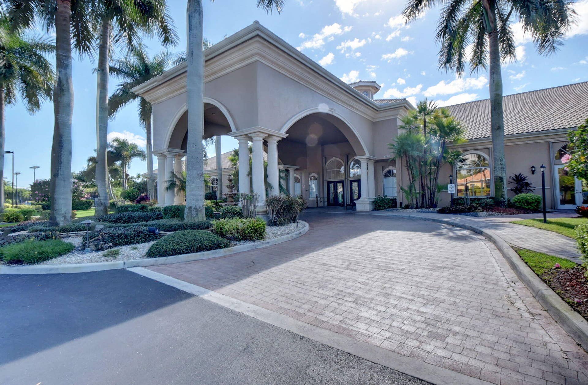 7299 Vía Genova, Delray Beach, FL 33446 63-web-or-mls-Villa Borghese (1)