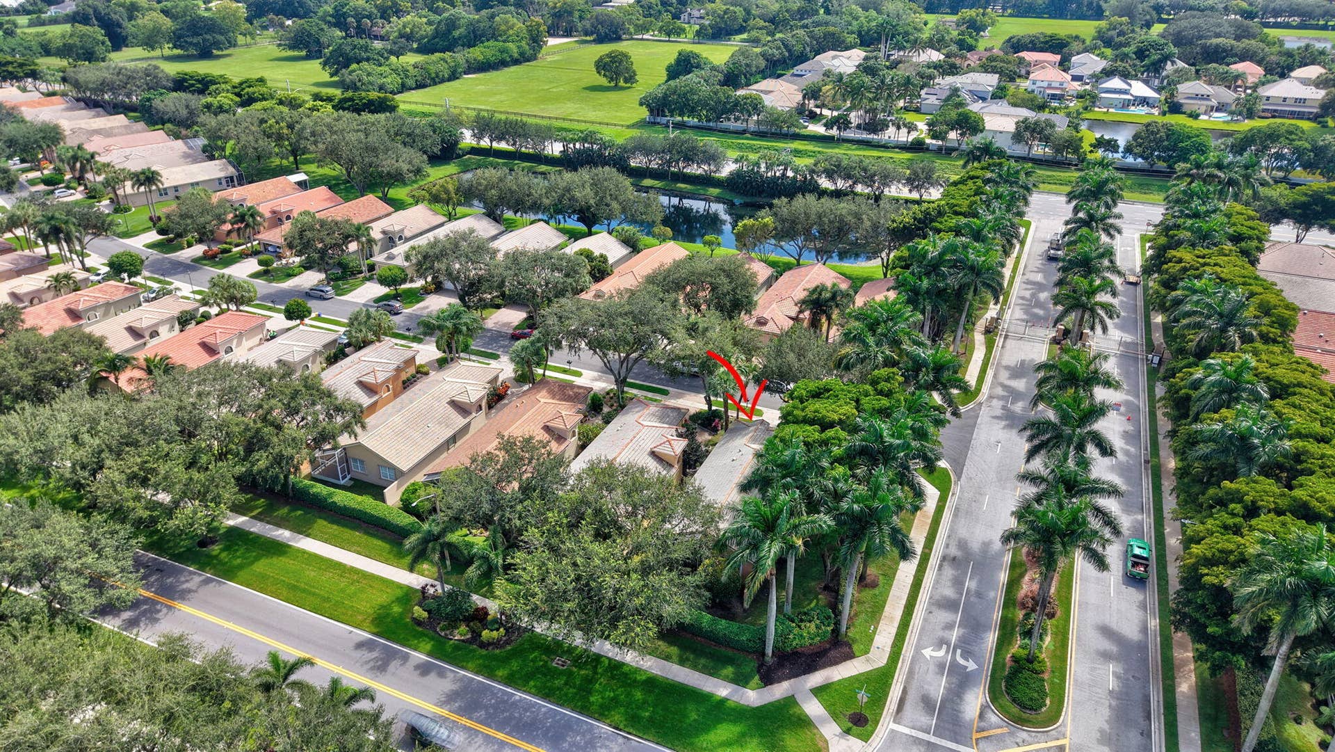 7299 Vía Genova, Delray Beach, FL 33446 43-web-or-mls-DJI_20261012140010_0272_D_