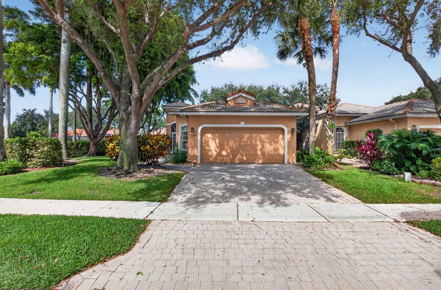Property photo for 7299 Vía Genova, Delray Beach, FL
