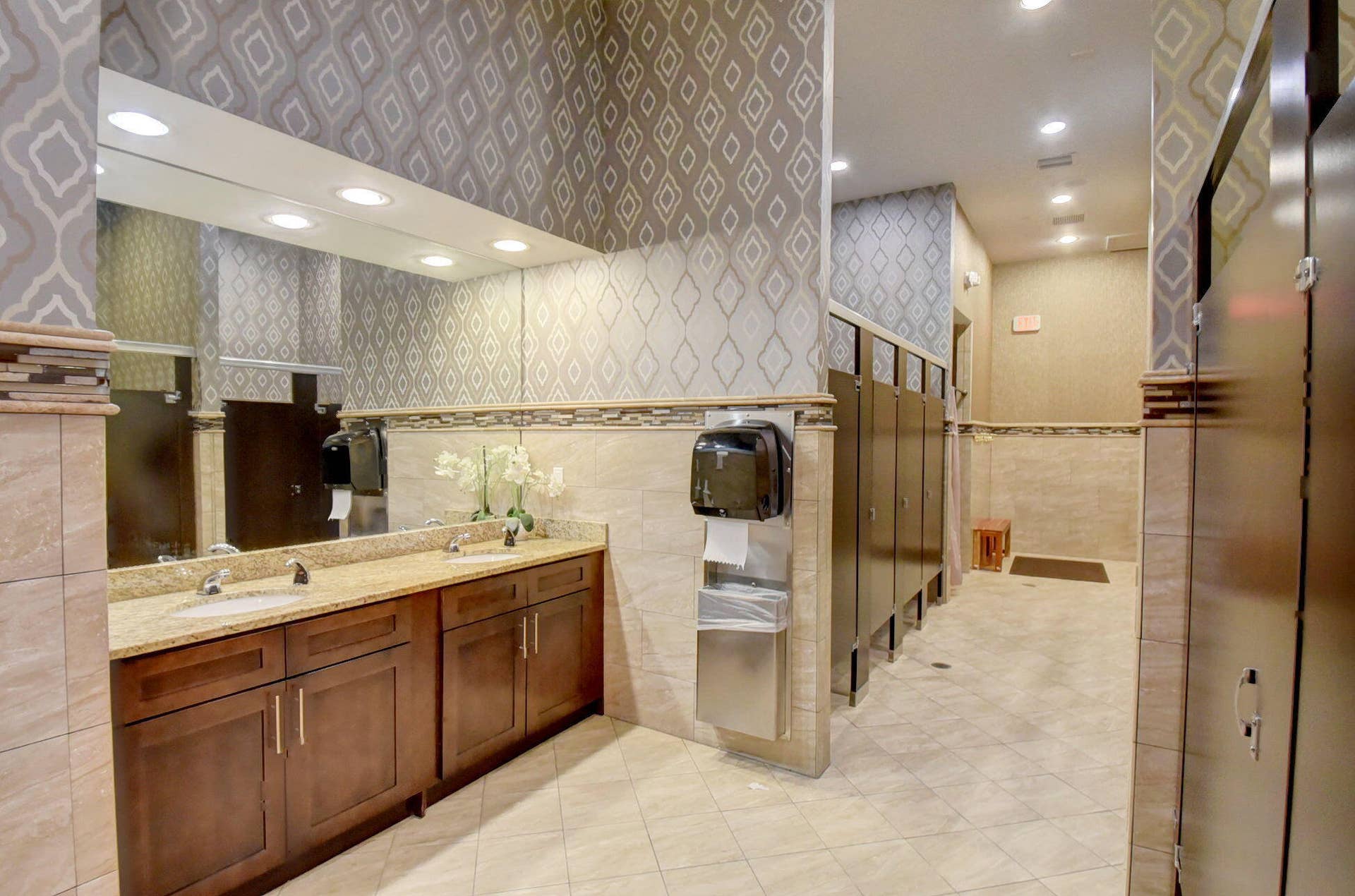 7299 Vía Genova, Delray Beach, FL 33446 68-web-or-mls-Villa Borghese (6)