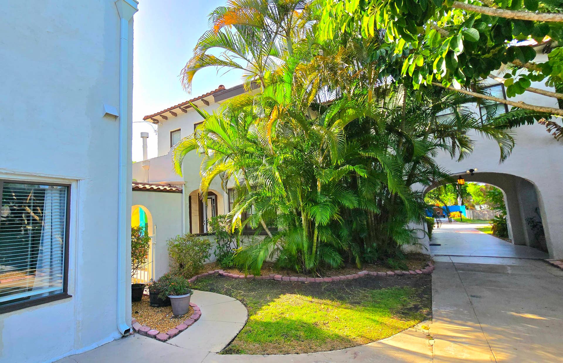 219 S 17TH Avenue S, Lake Worth Beach, FL 33460 20260713_173008