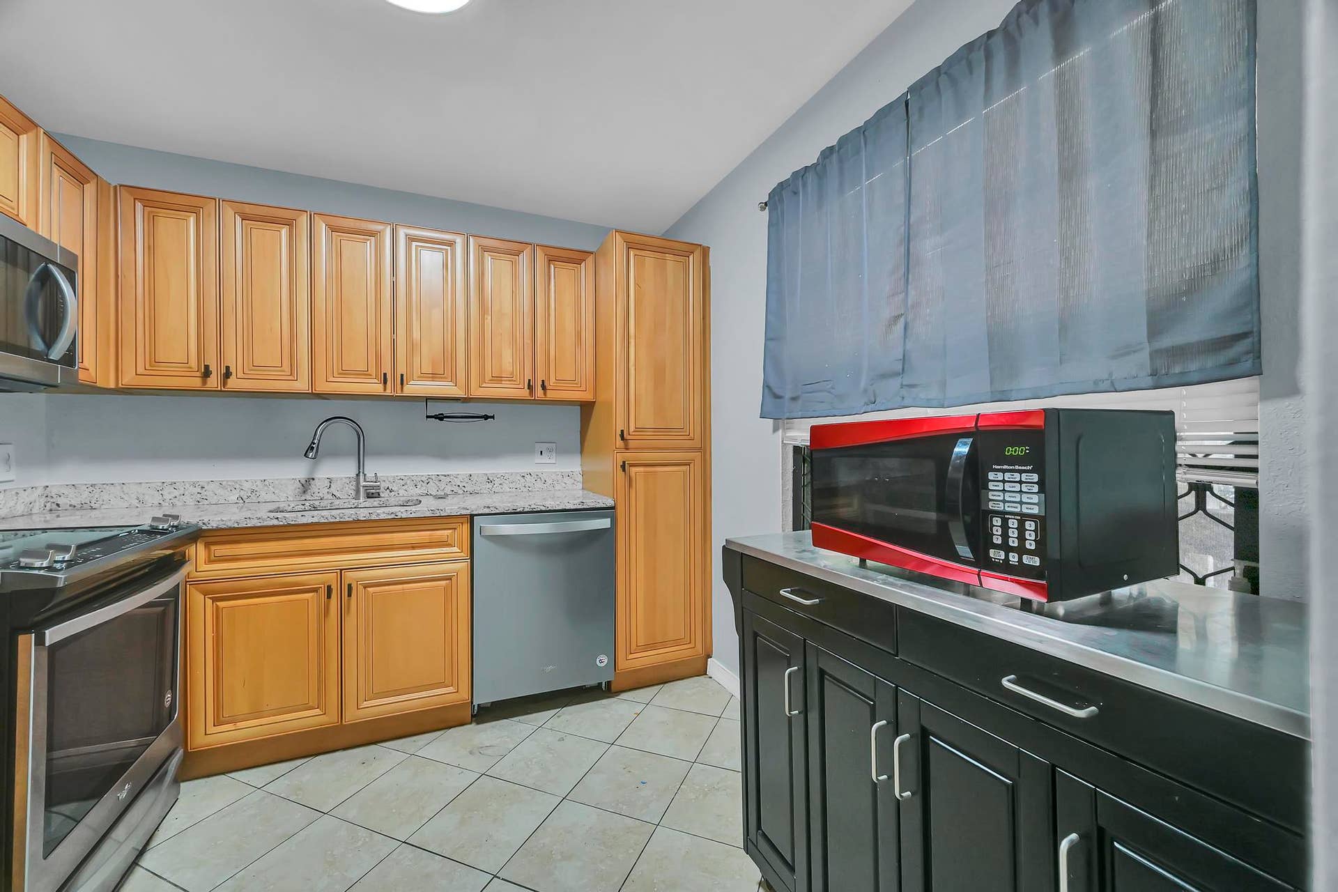 134 S CYPRESS Road, #425, Pompano Beach, FL 33060 kitchen