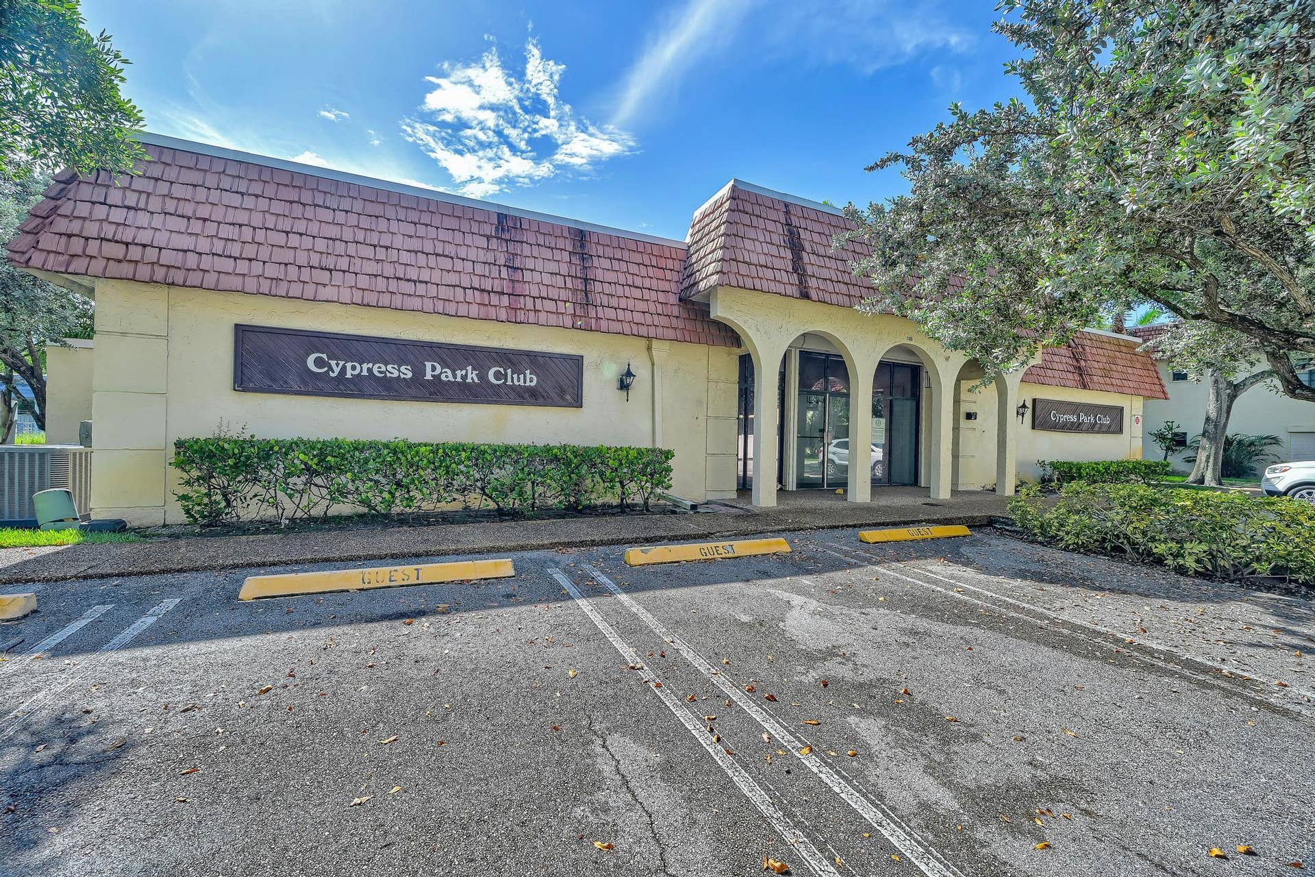 134 S CYPRESS Road, #425, Pompano Beach, FL 33060 Z63_2824-HDR(3)