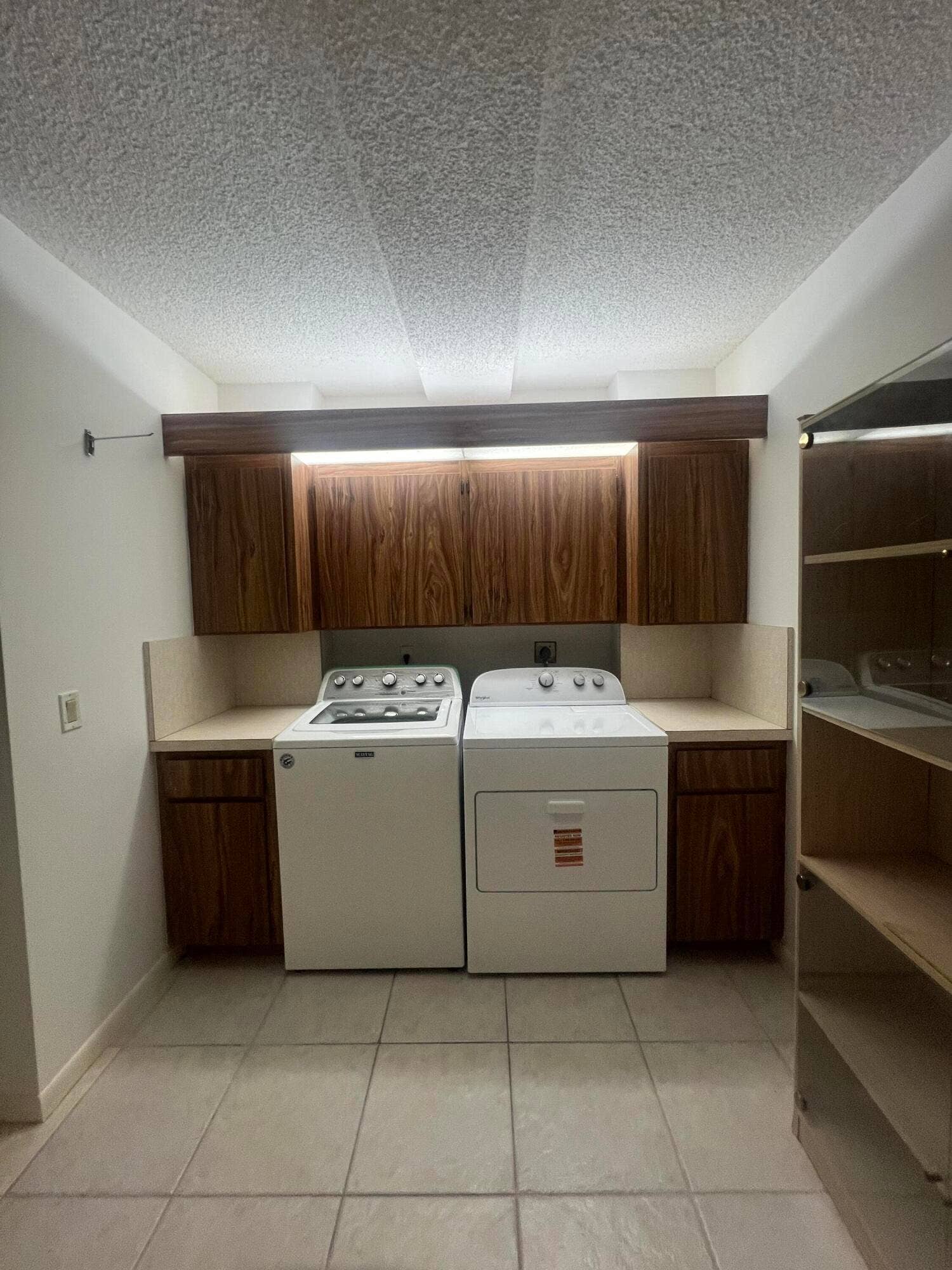 3636 WHITEHALL Drive, #103, West Palm Beach, West Palm Beach, FL 33401 IMG_7381