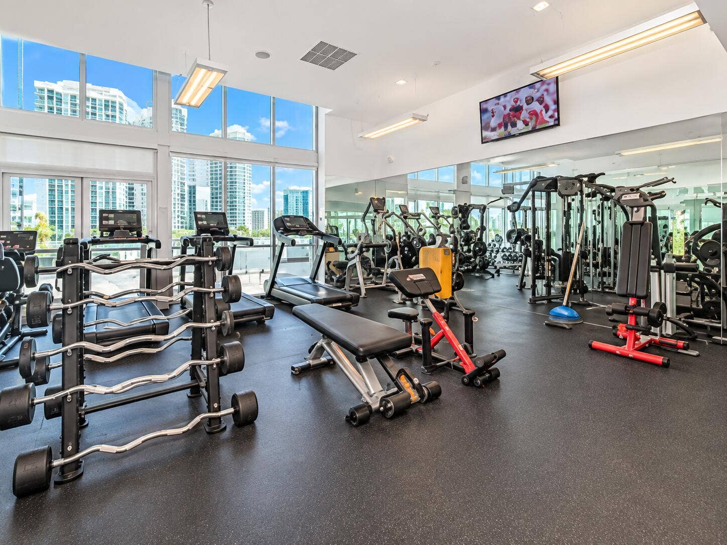 92 SW 3rd Street, #4006, Miami, Miami, FL 33130 Building Mint (8)