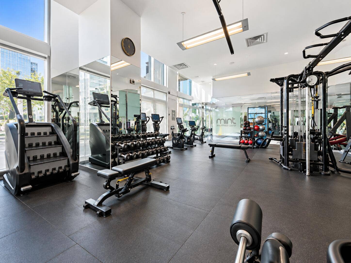 92 SW 3rd Street, #4006, Miami, Miami, FL 33130 Building Mint (29)