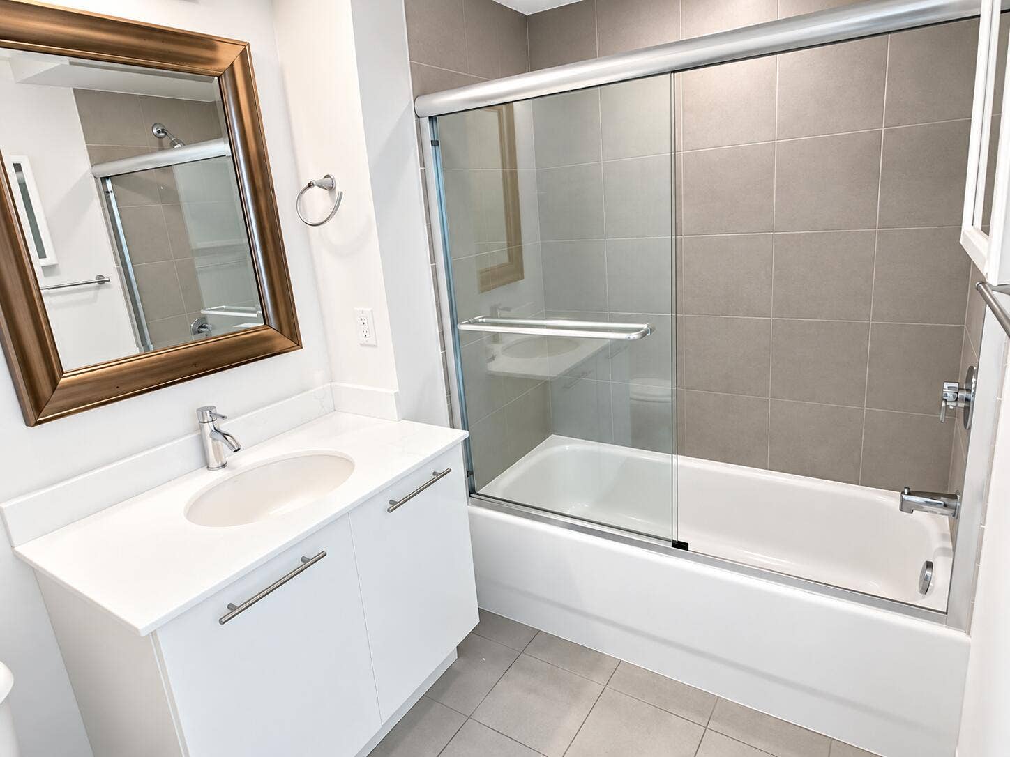 92 SW 3rd Street, #4006, Miami, Miami, FL 33130 Actual pics (1)