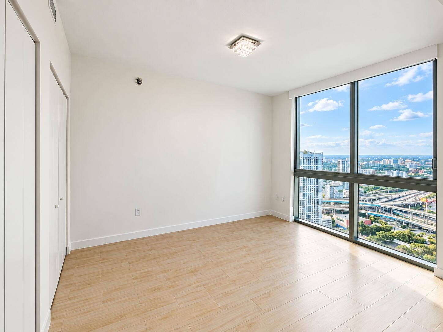 92 SW 3rd Street, #4006, Miami, Miami, FL 33130 Actual pics (23)