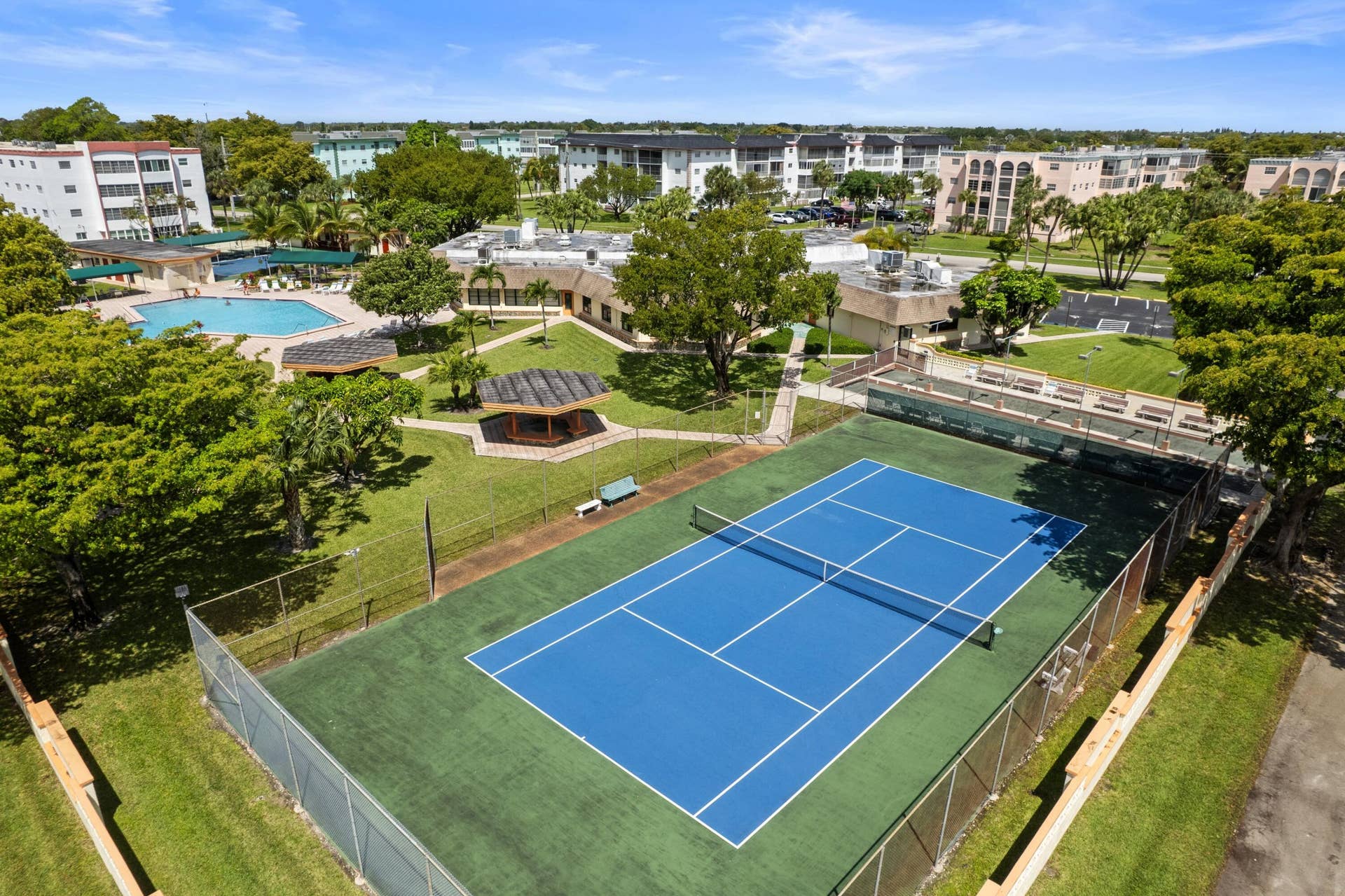 4000 NW 44TH Avenue, #208, Lauderdale Lakes, FL 33319 Tennis