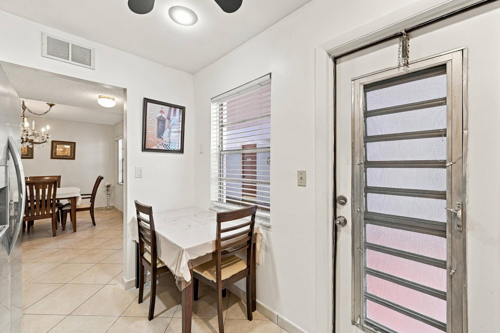 4000 NW 44TH Avenue, #208, Lauderdale Lakes, FL 33319 Breakfast Area