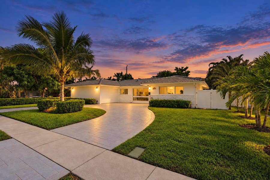 Property photo for 612 NE 24th Avenue, Pompano Beach, FL