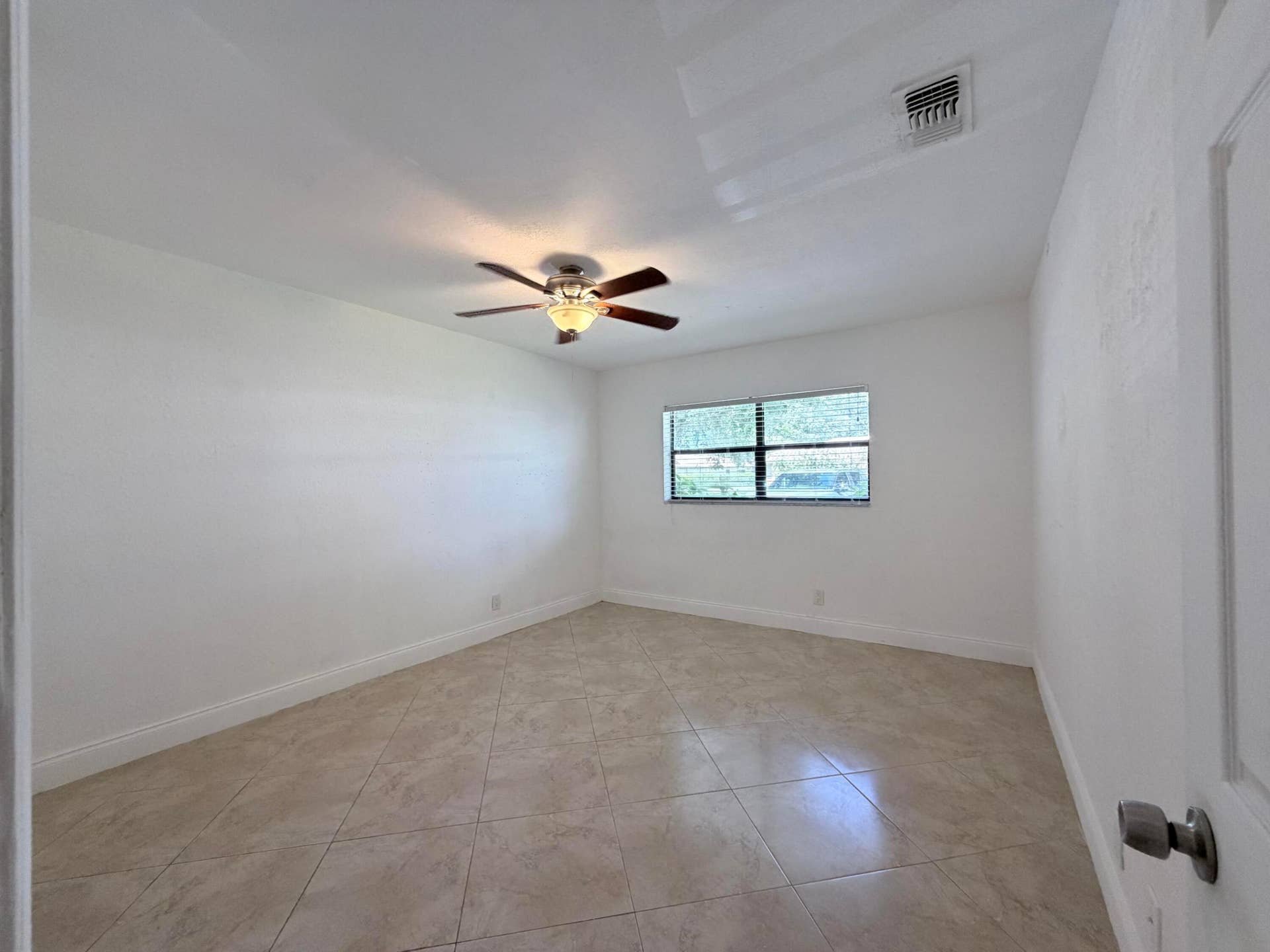 9978 NW 19TH Street, Coral Springs, Coral Springs, FL 33071 IMG_3112 (1)