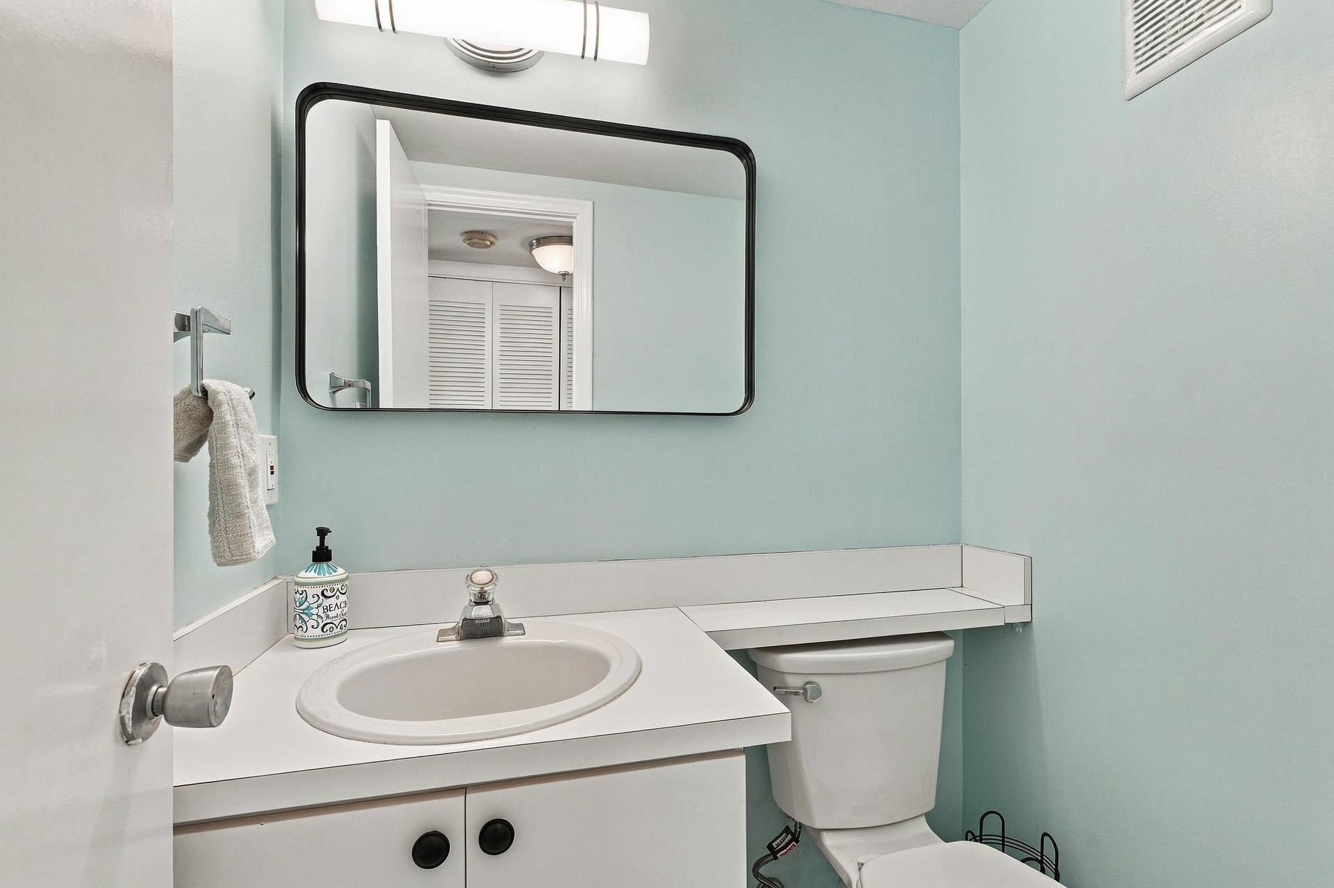 80 NORWICH D, West Palm Beach, FL 33417 Bathroom