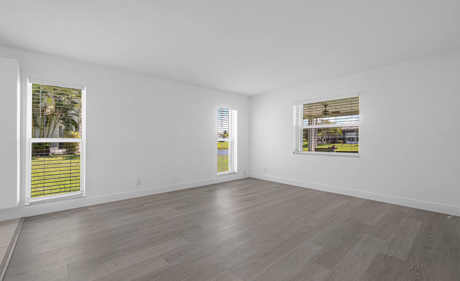 2830 SW 13th Street, #101, Delray Beach, FL 33445 30-2830 SW 13th Street 101
