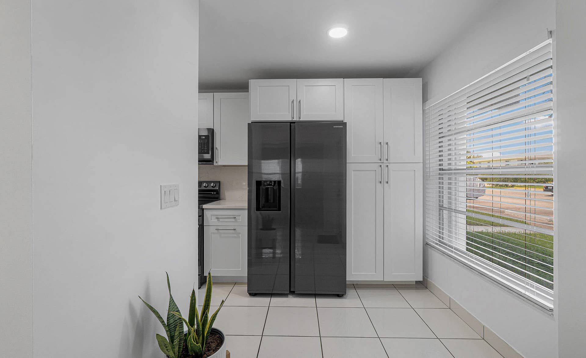 2830 SW 13th Street, #101, Delray Beach, FL 33445 02-2830 SW 13th Street 101