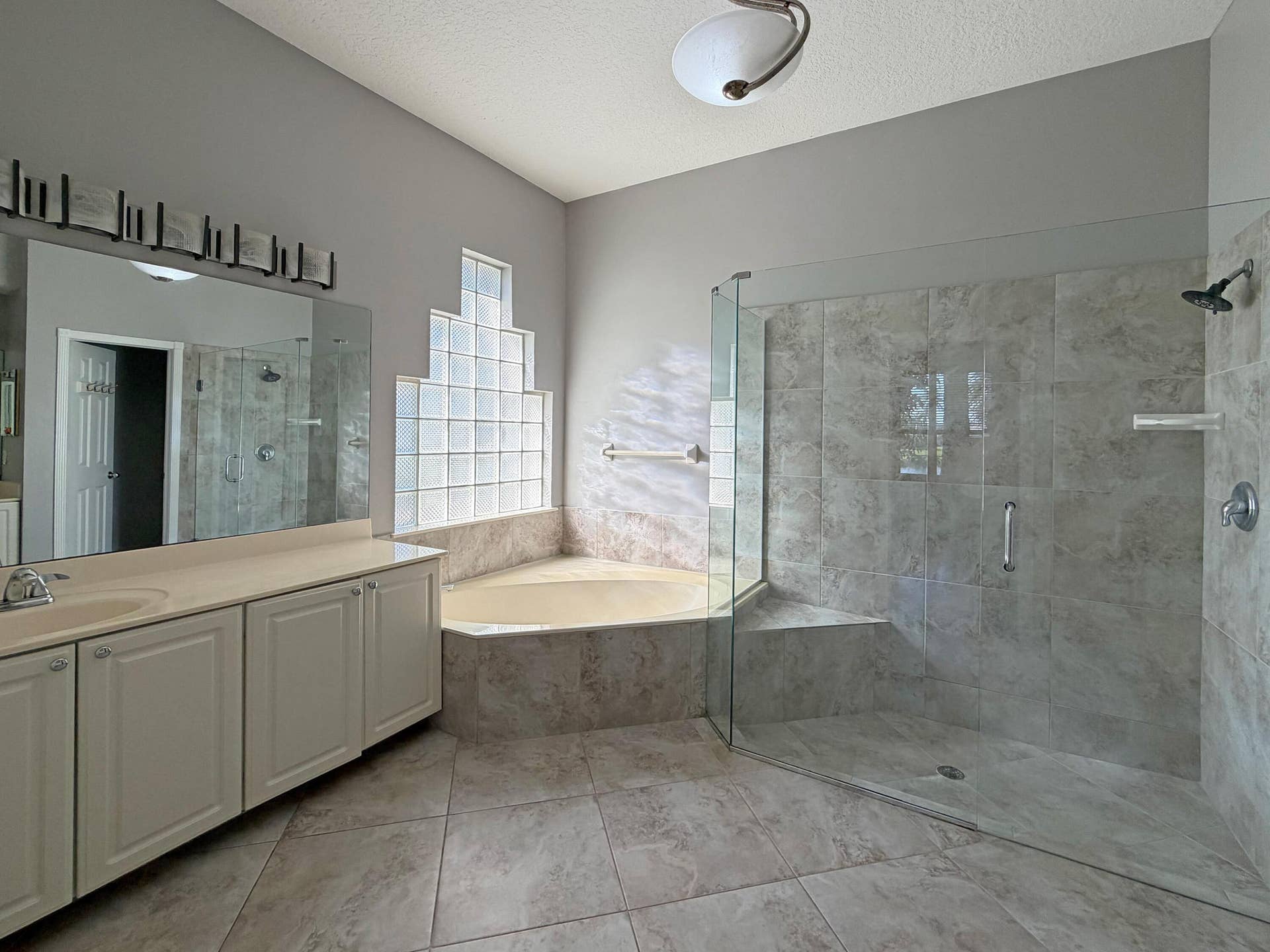 7649 Eagle Point Drive, Delray Beach, FL 33446 Master Bathroom