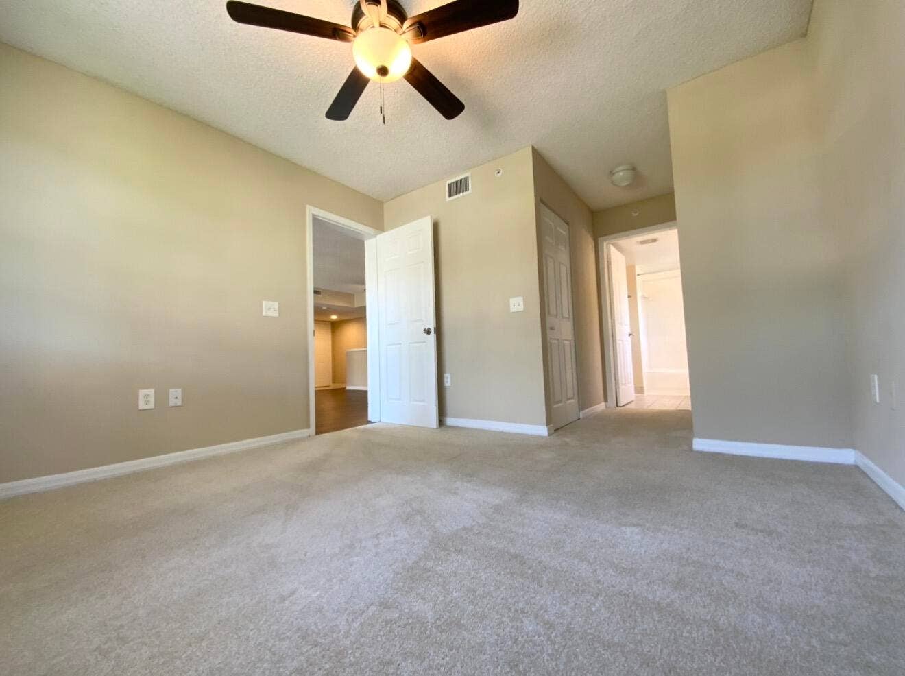 4159 N HAVERHILL Road, #1304, West Palm Beach, FL 33417 IMG_7383