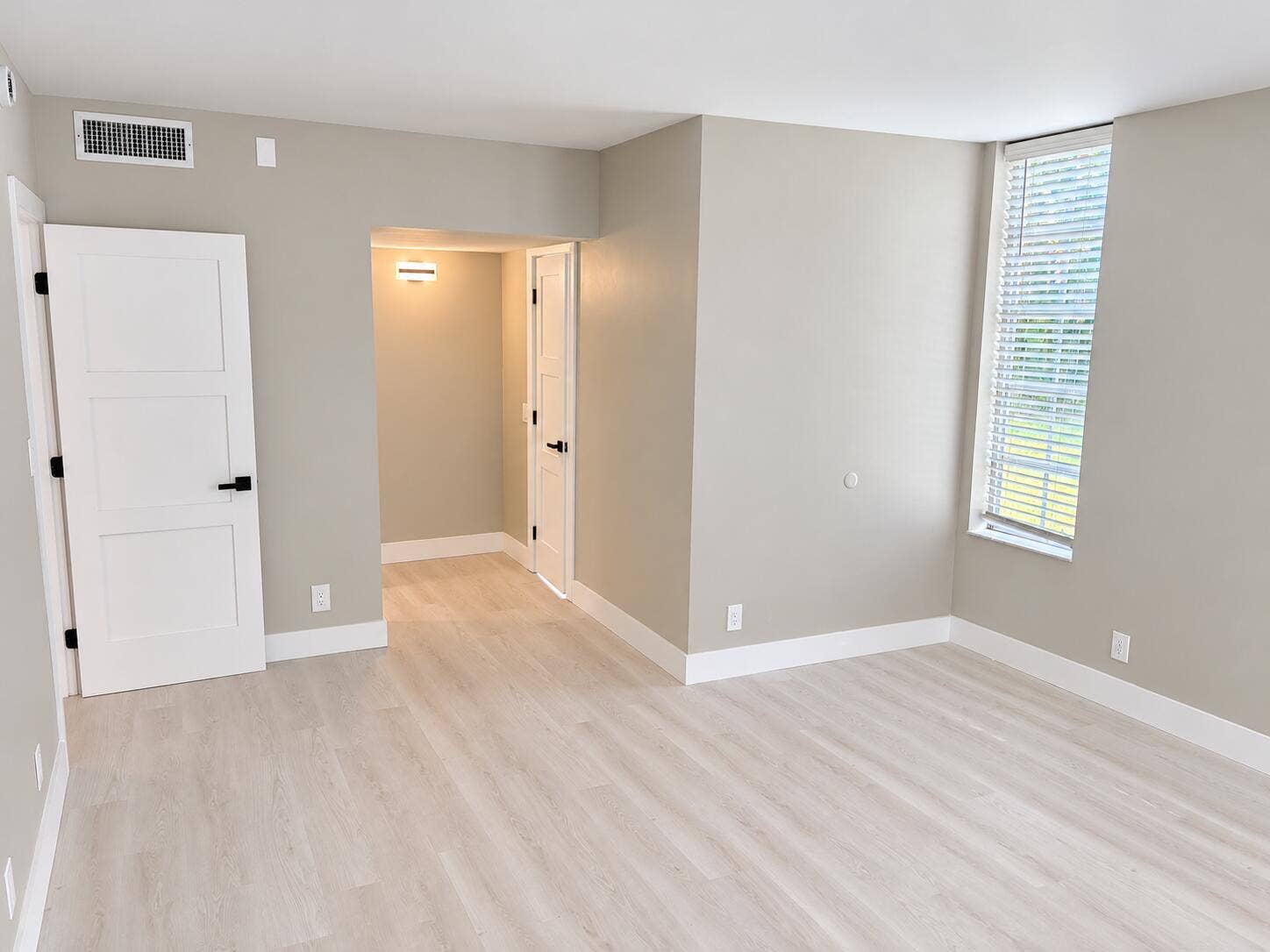 3900 Oaks Clubhouse Drive, #101, Pompano Beach, FL 33069 Palm Primary 2