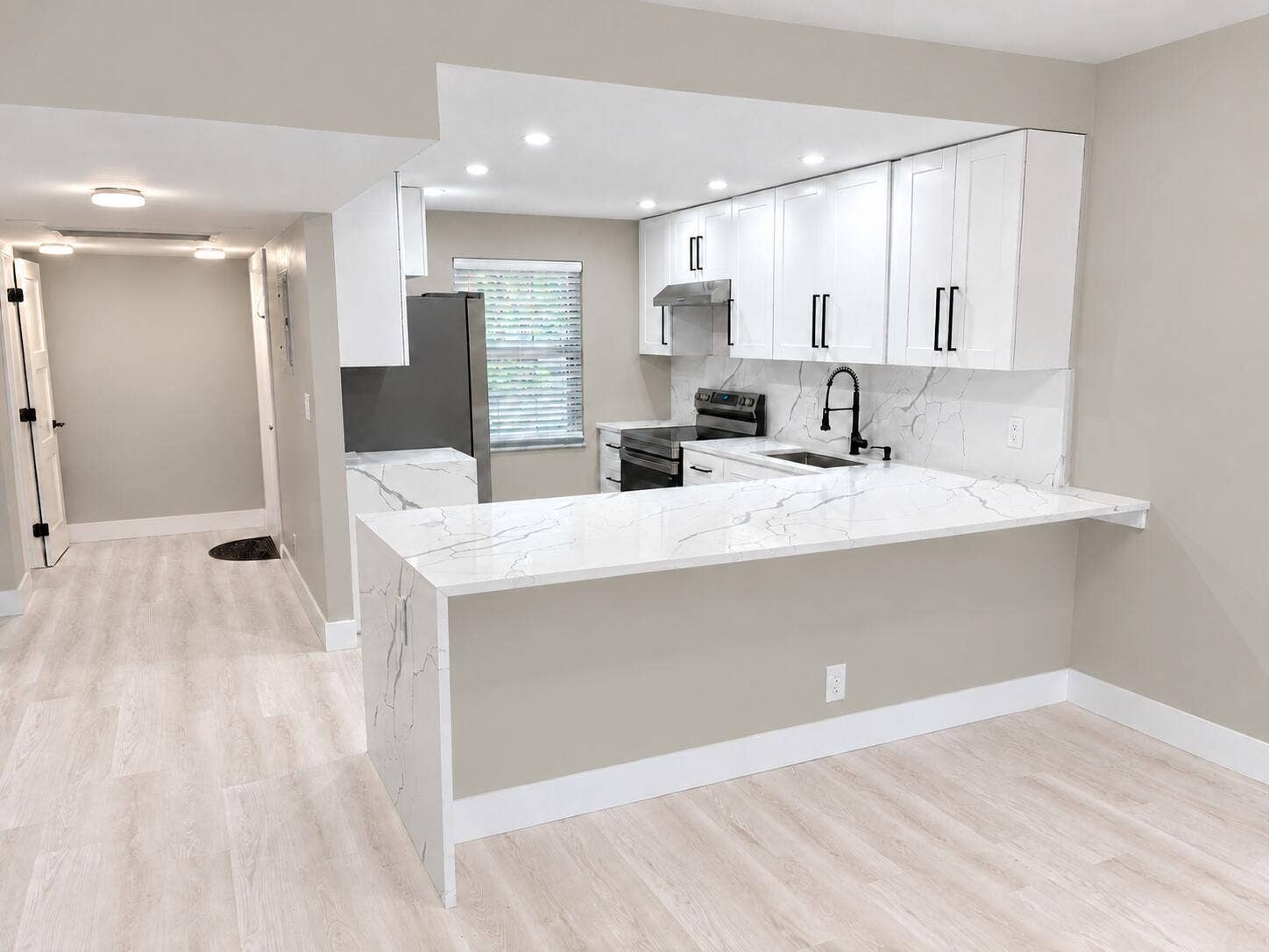 3900 Oaks Clubhouse Drive, #101, Pompano Beach, FL 33069 Palm Kitchen 1