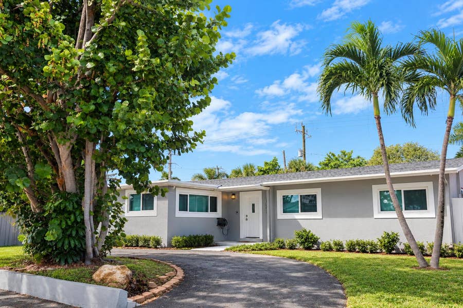 Property photo for 1343 W Ocean Avenue, Lantana, FL