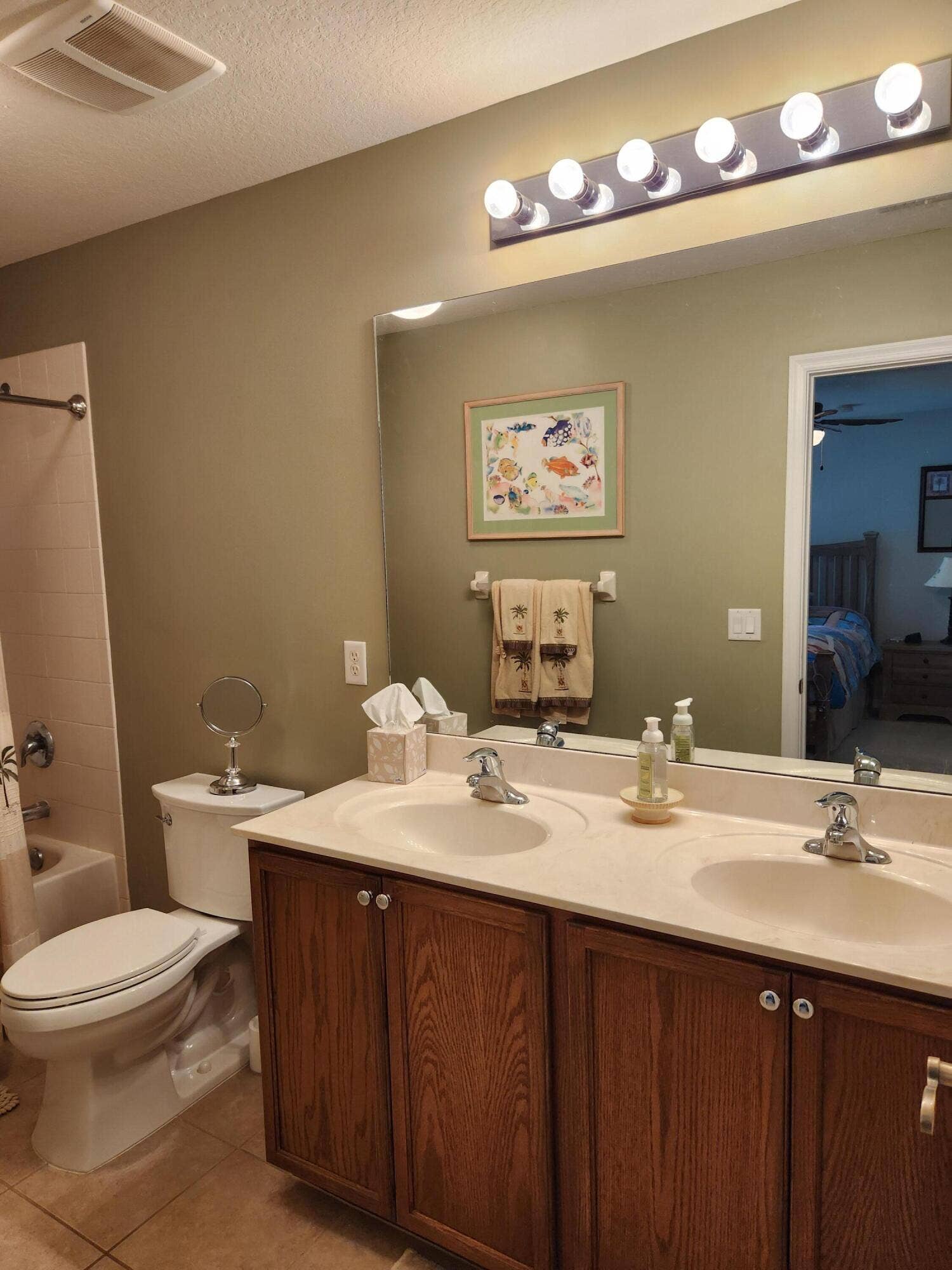 2765 SE Birmingham Drive, Stuart, FL 34994 Primary ensuite