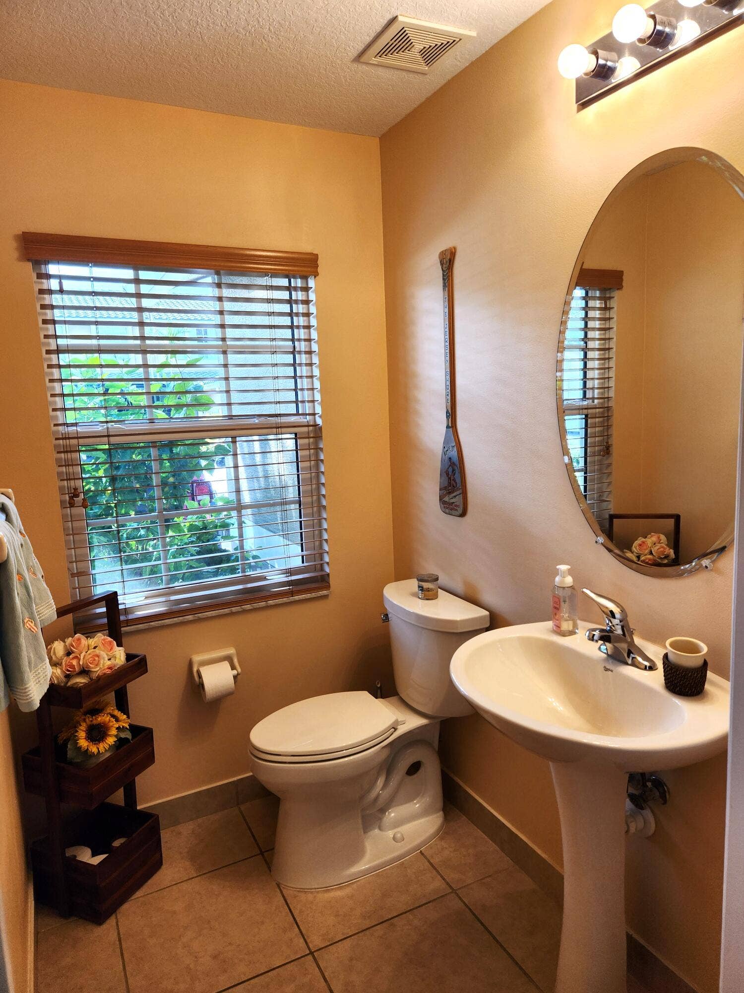 2765 SE Birmingham Drive, Stuart, FL 34994 1st floor guest bath