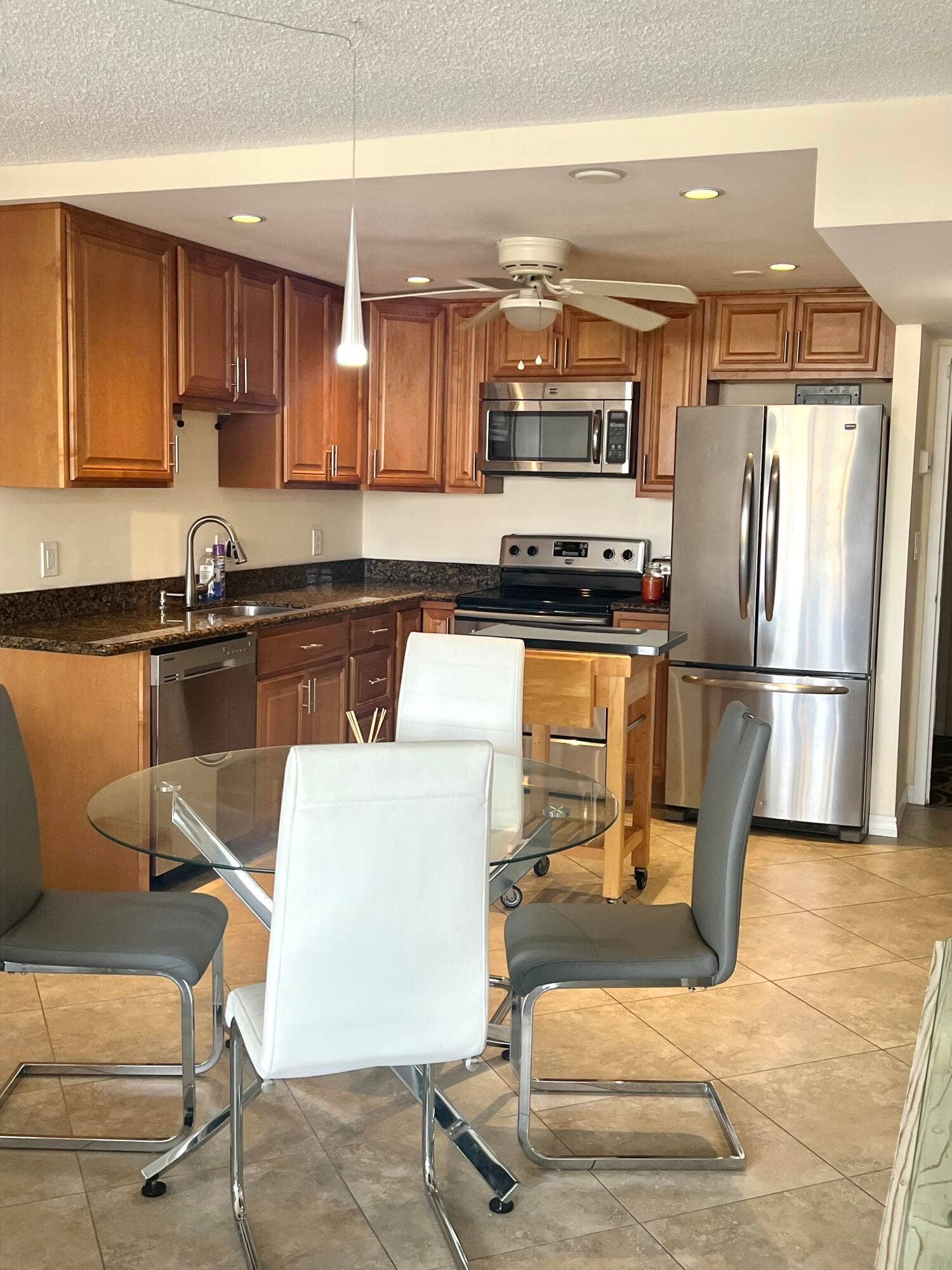 500 Executive Center Drive, #5H, West Palm Beach, FL 33401 New1