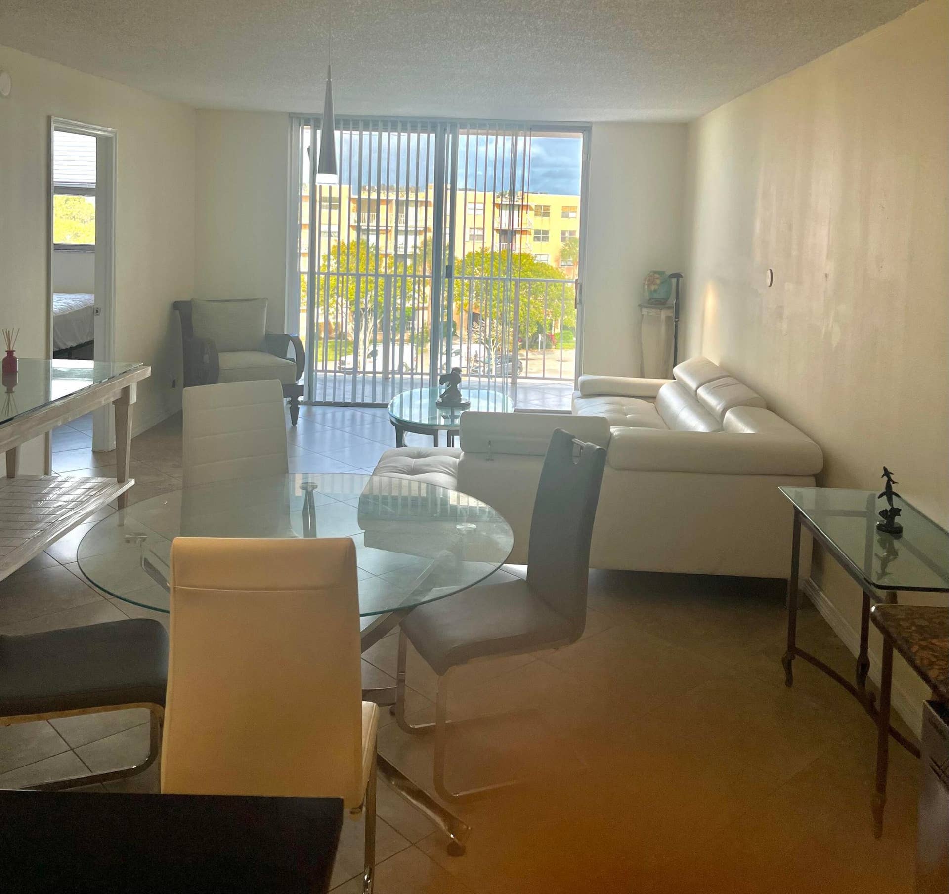 500 Executive Center Drive, #5H, West Palm Beach, FL 33401 New3