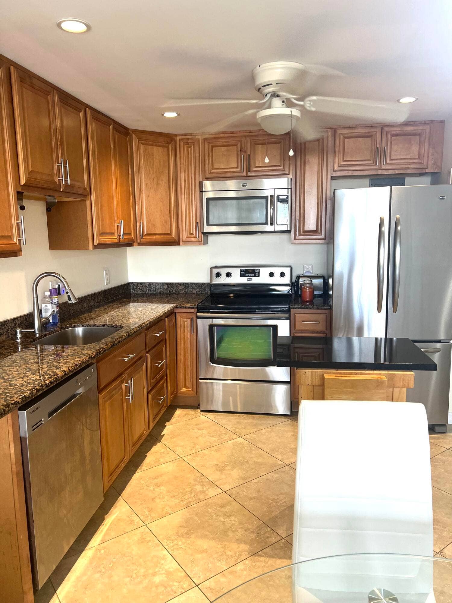 500 Executive Center Drive, #5H, West Palm Beach, FL 33401 New1.5