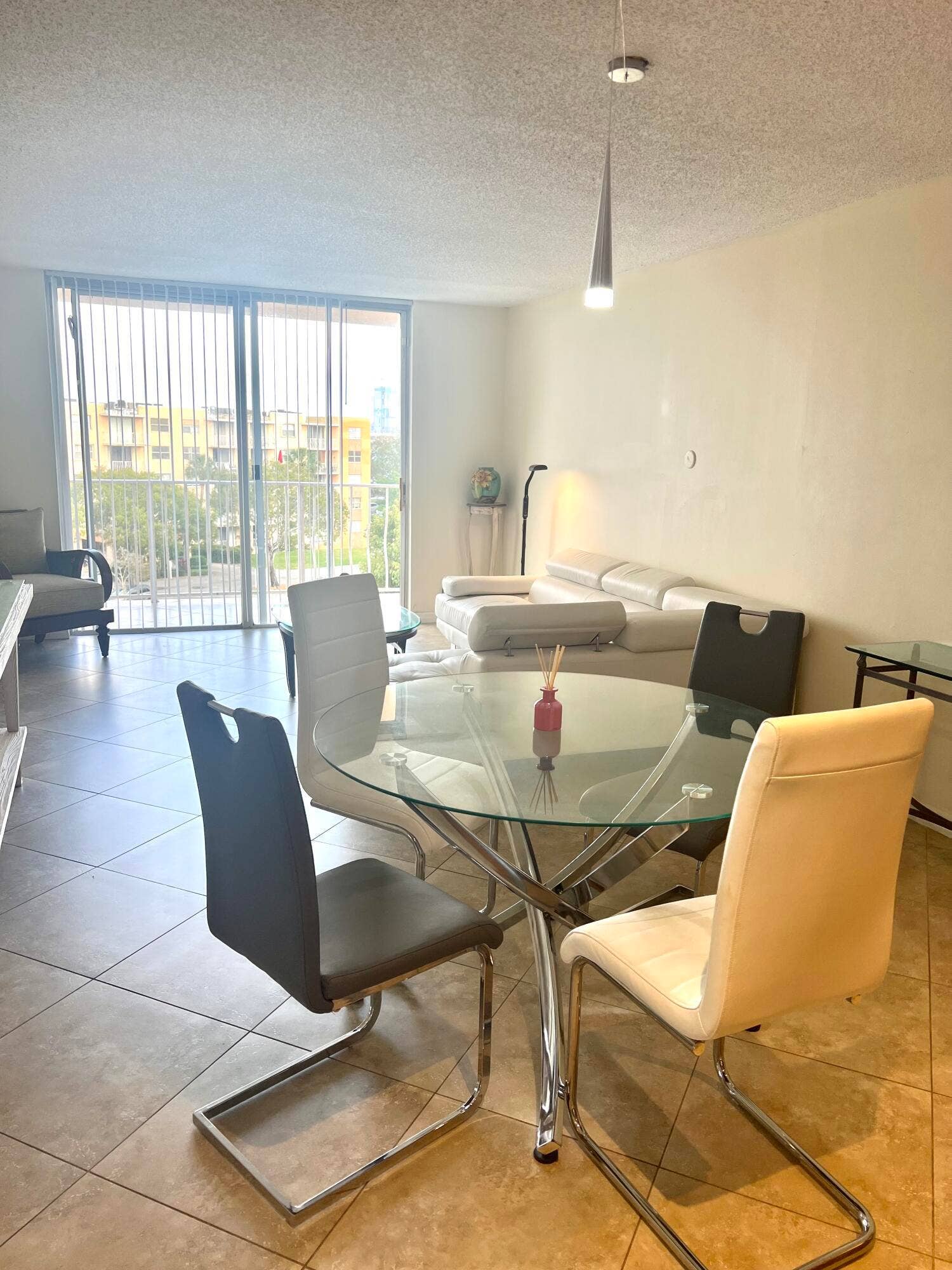 500 Executive Center Drive, #5H, West Palm Beach, FL 33401 New2
