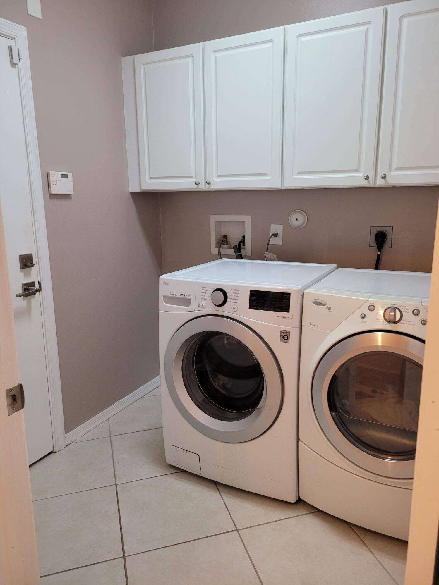 9514 Lago Drive, Boynton Beach, FL 33472 Lago laundry new