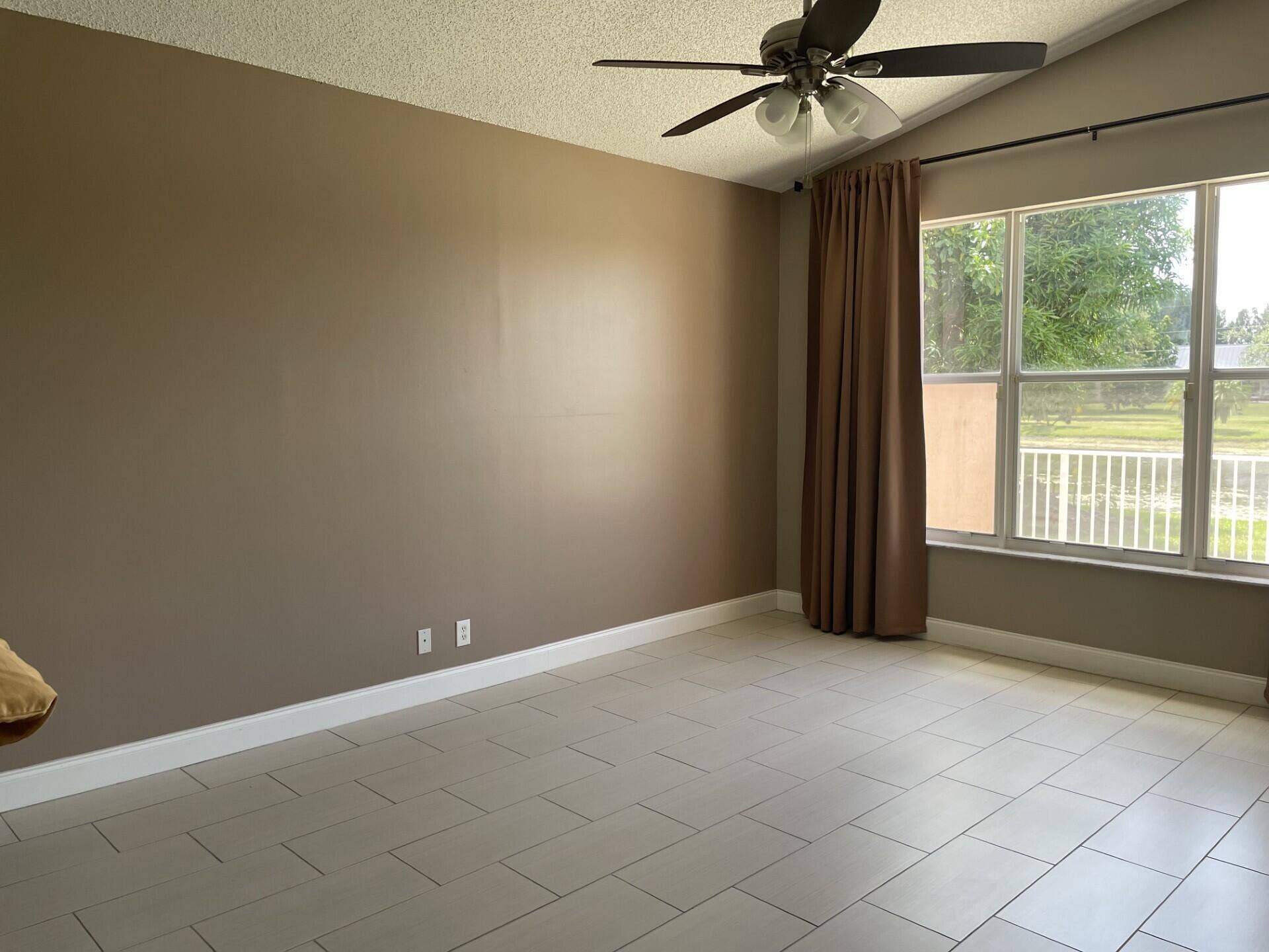 9514 Lago Drive, Boynton Beach, FL 33472 Lago master bedroom