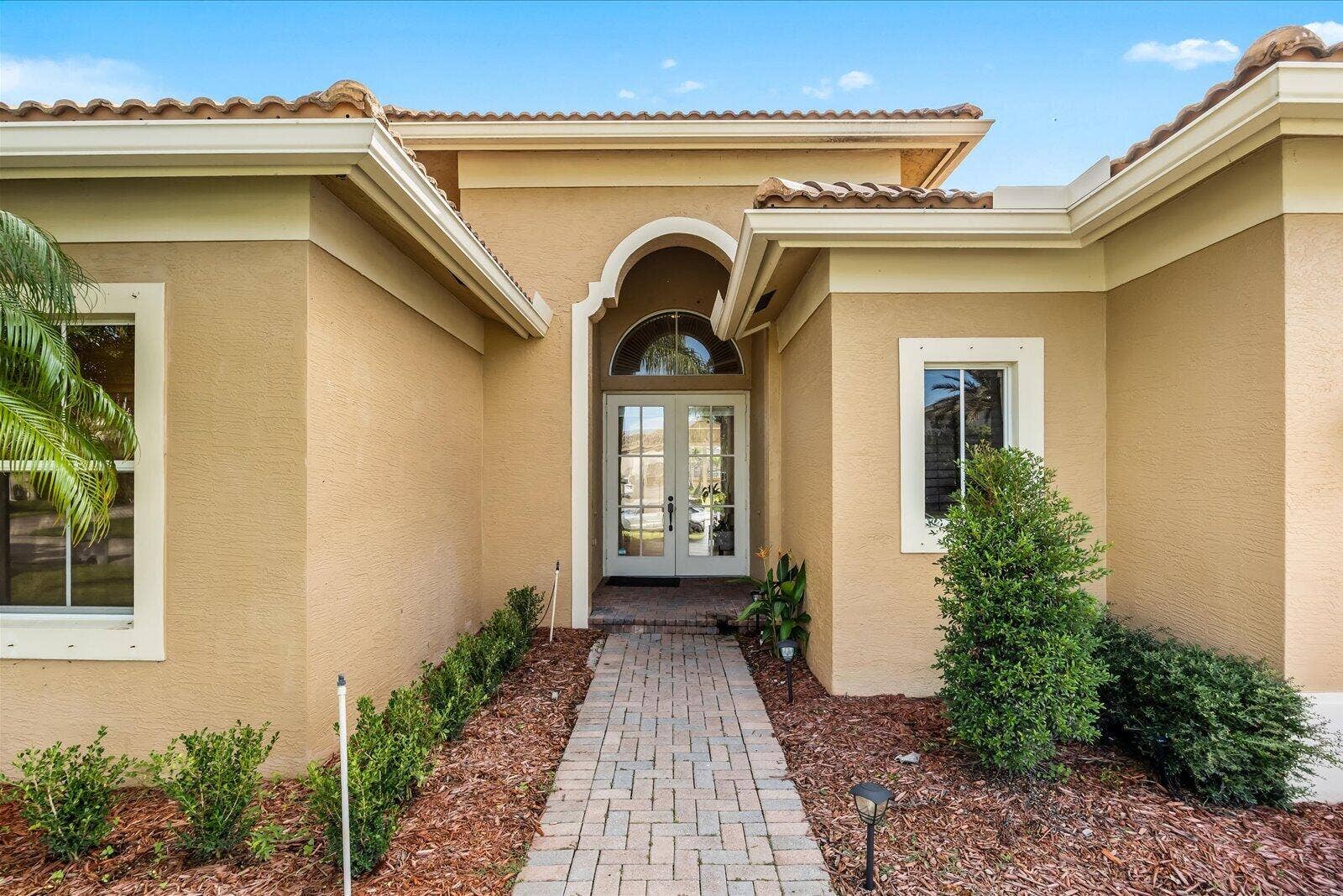 1180 AMETHYST Drive SW, Vero Beach, FL 32968 Front of House
