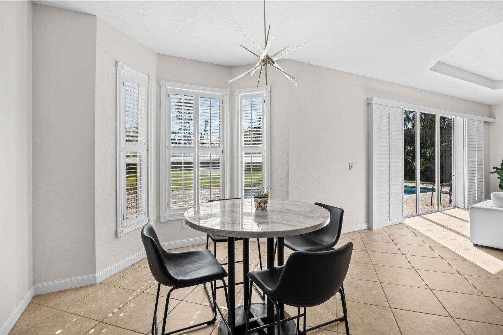 1180 AMETHYST Drive SW, Vero Beach, FL 32968 Dining